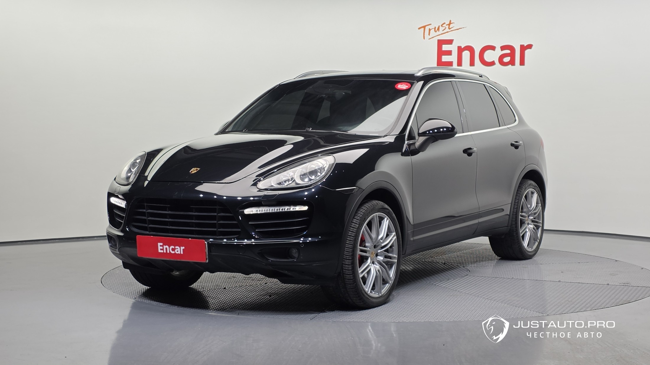 Автомобиль Porsche Cayenne