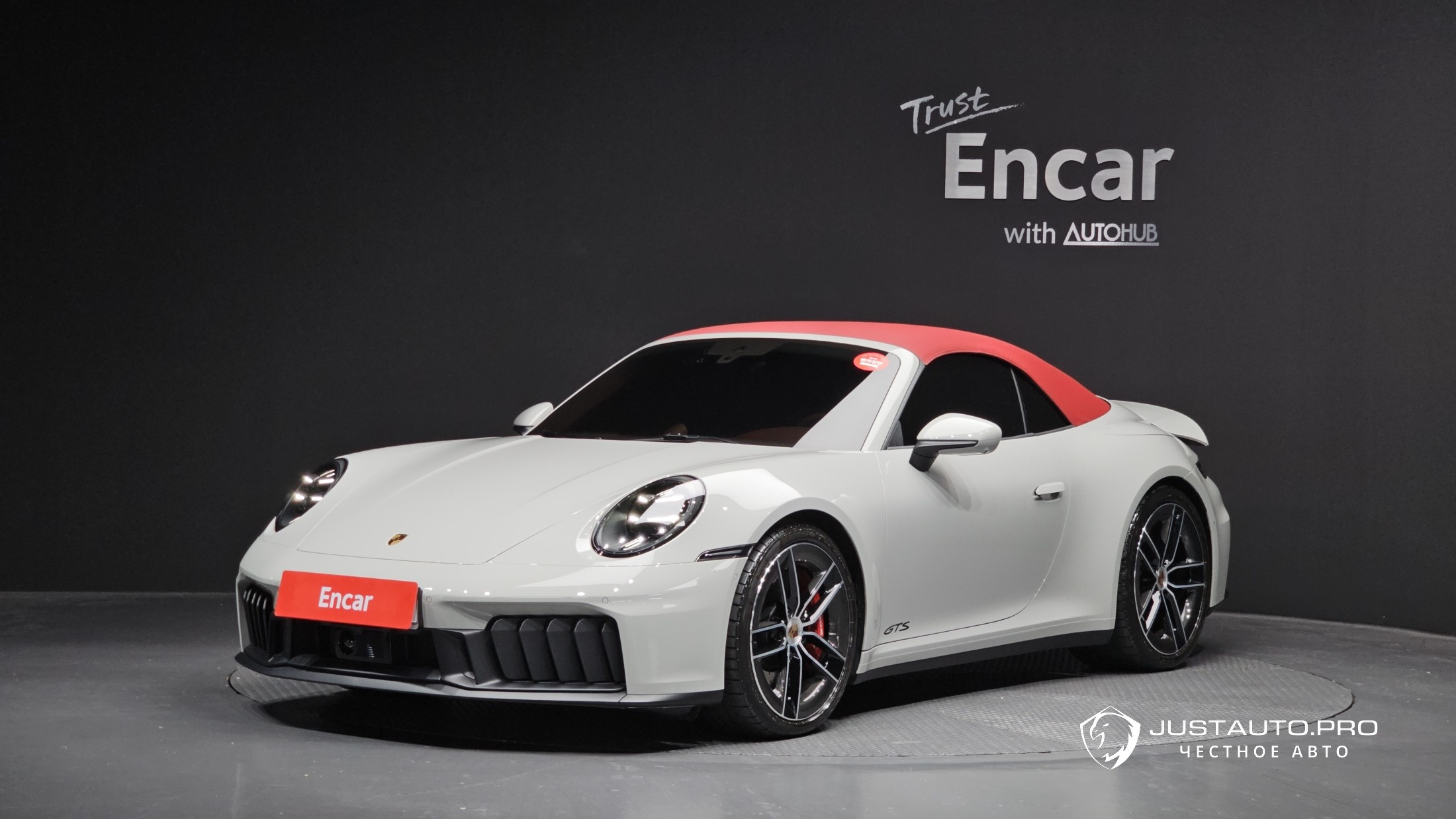 Автомобиль Porsche 911