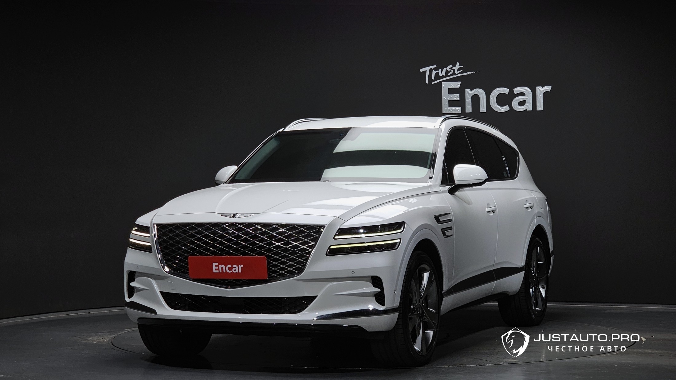 Автомобиль Genesis GV80