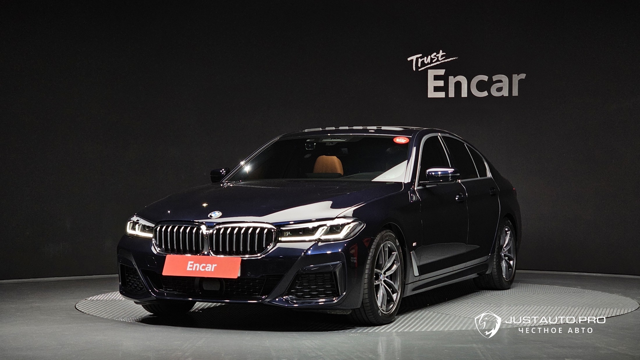 Автомобиль BMW 5-Series