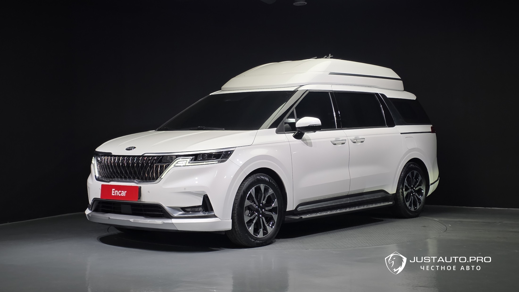 Автомобиль Kia Canival