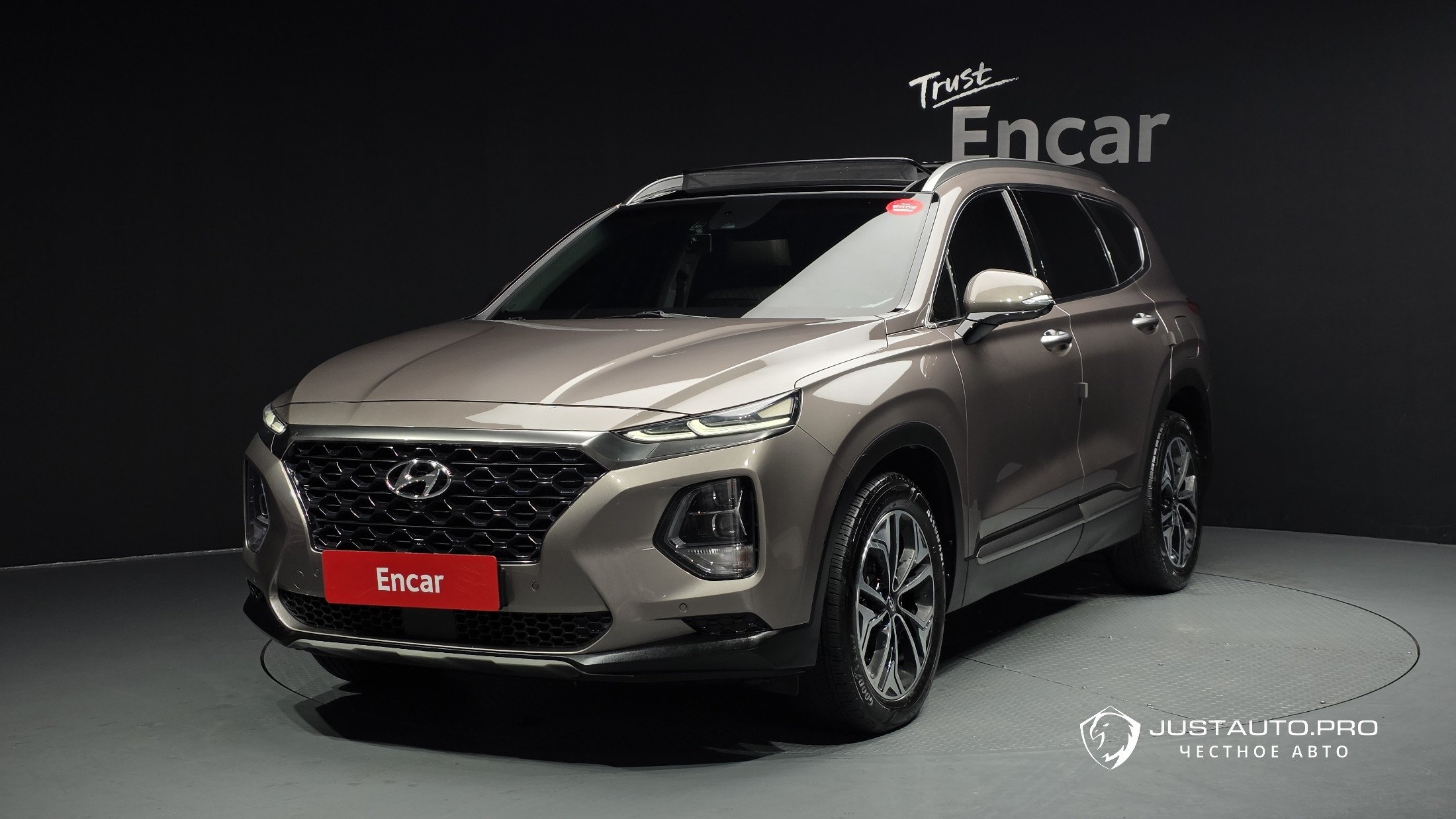 Автомобиль Hyundai Santafe