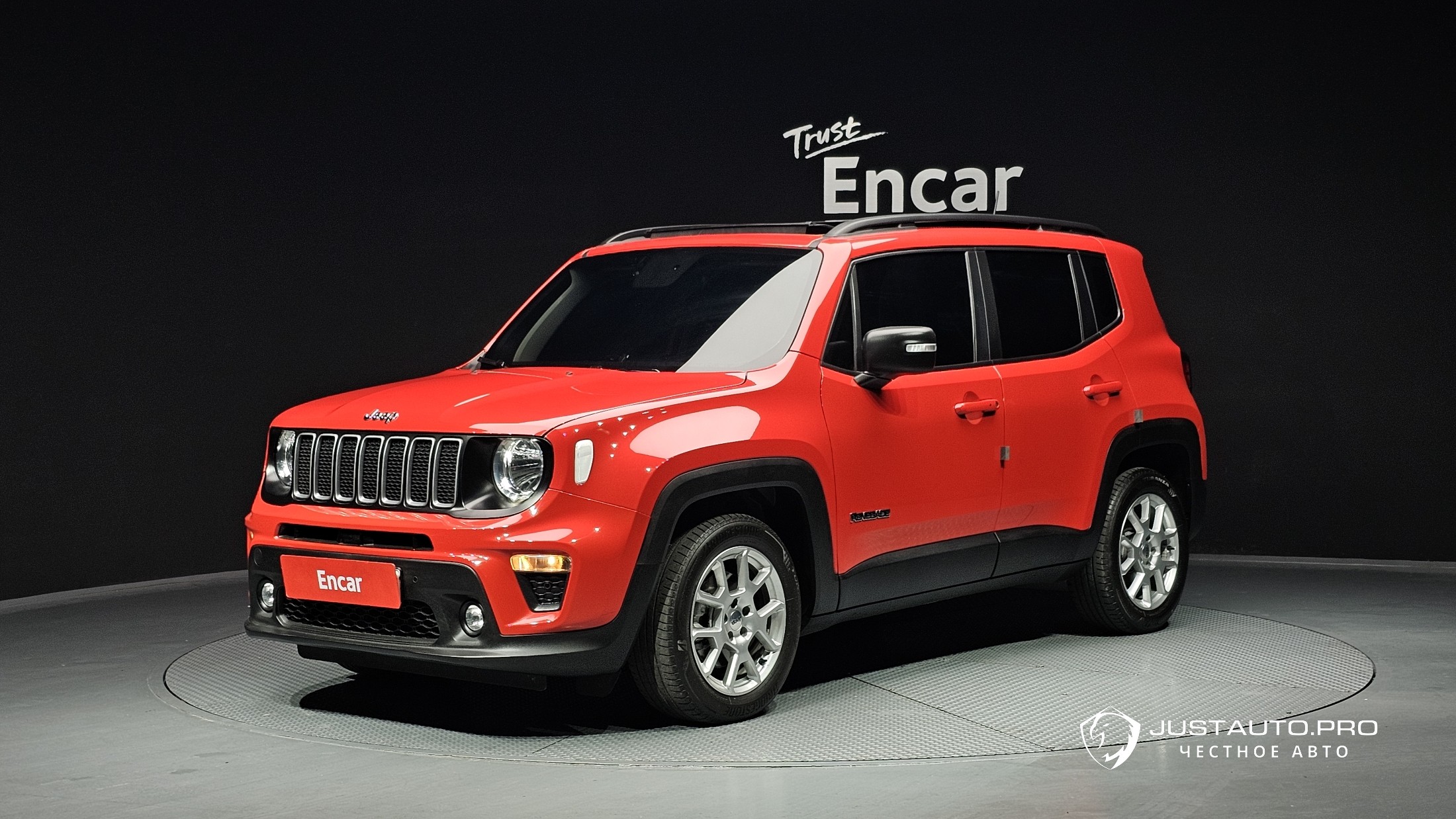 Автомобиль Jeep Renegade