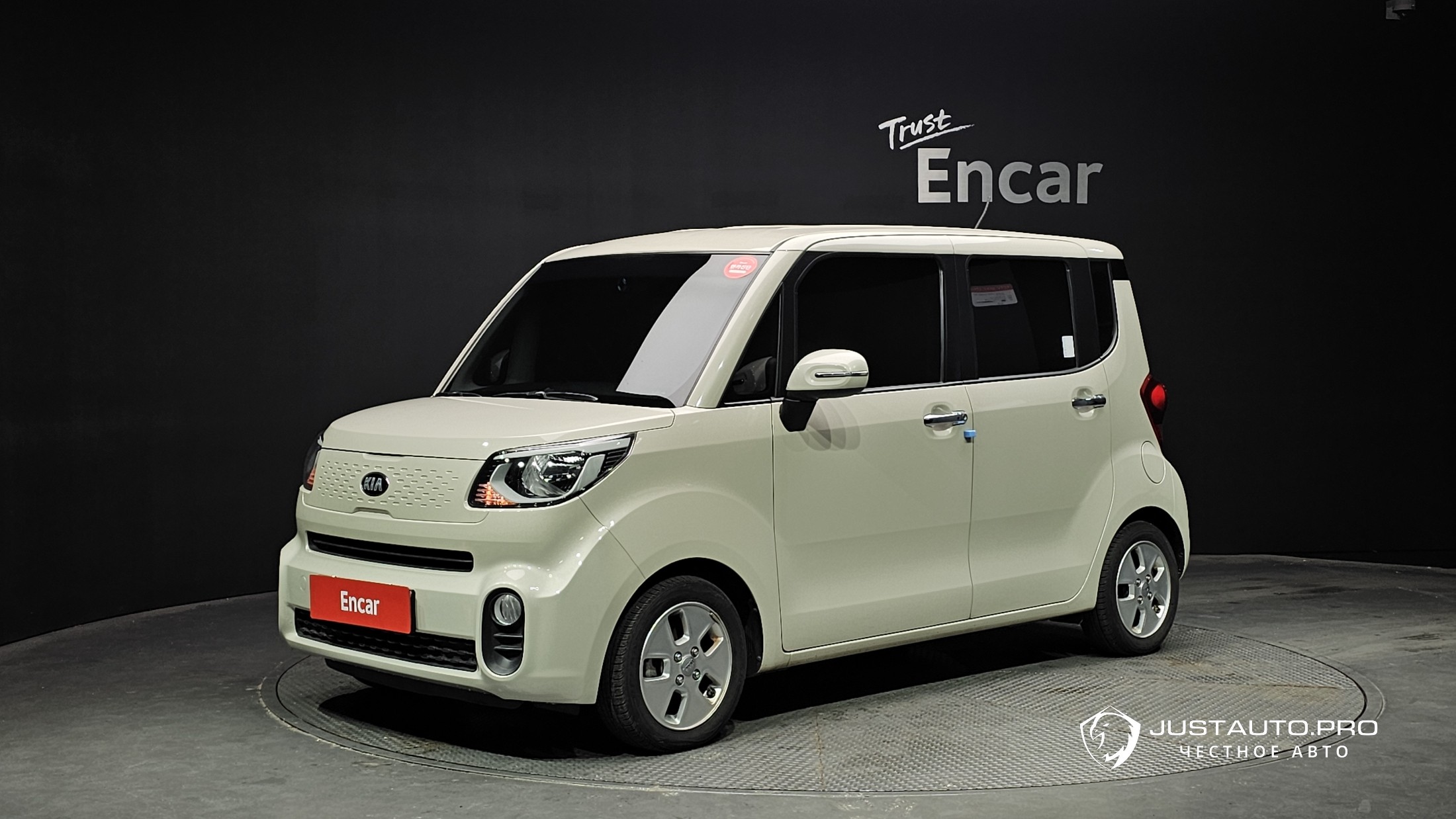 Автомобиль Kia RAY