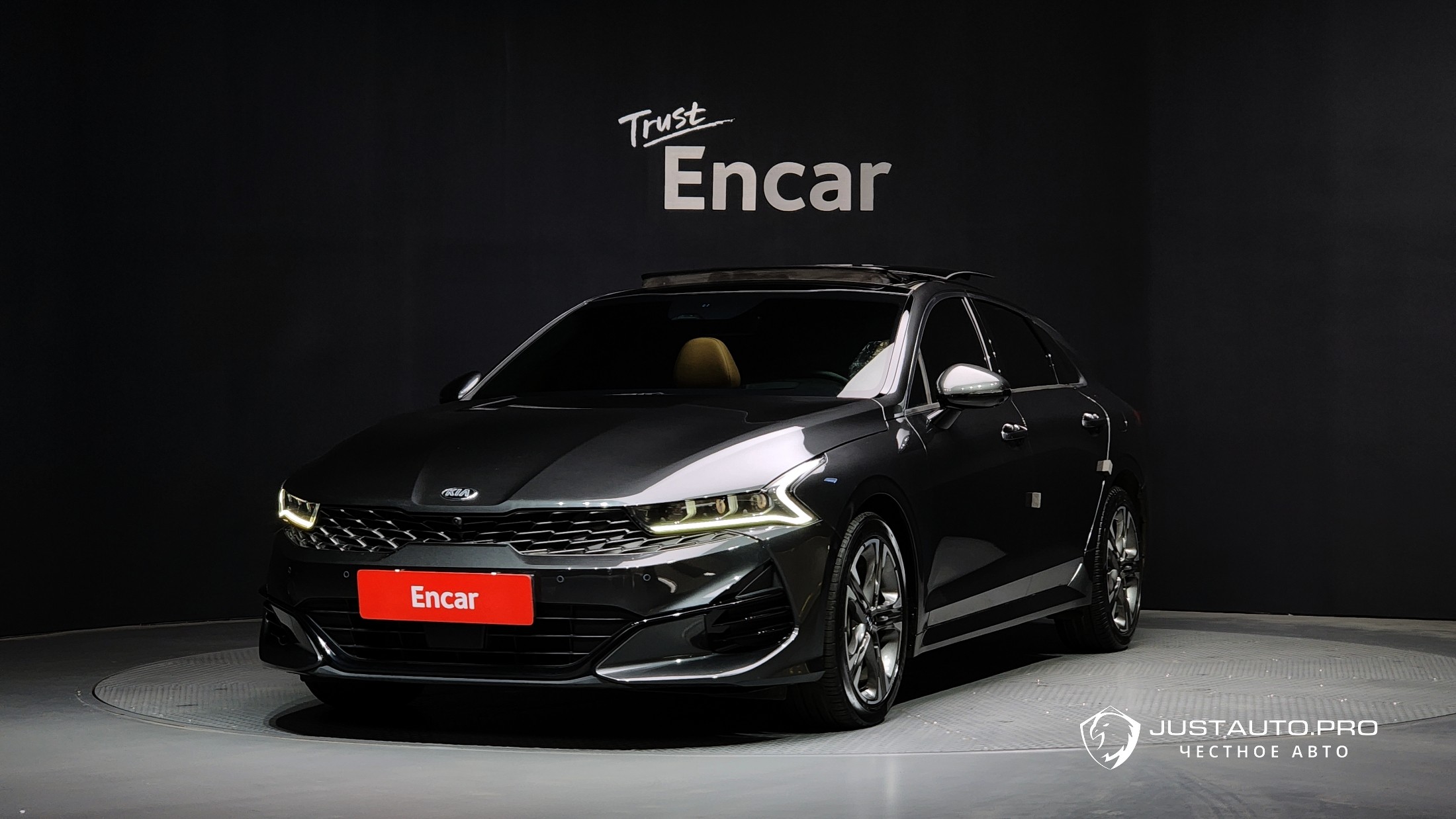 Автомобиль Kia K5