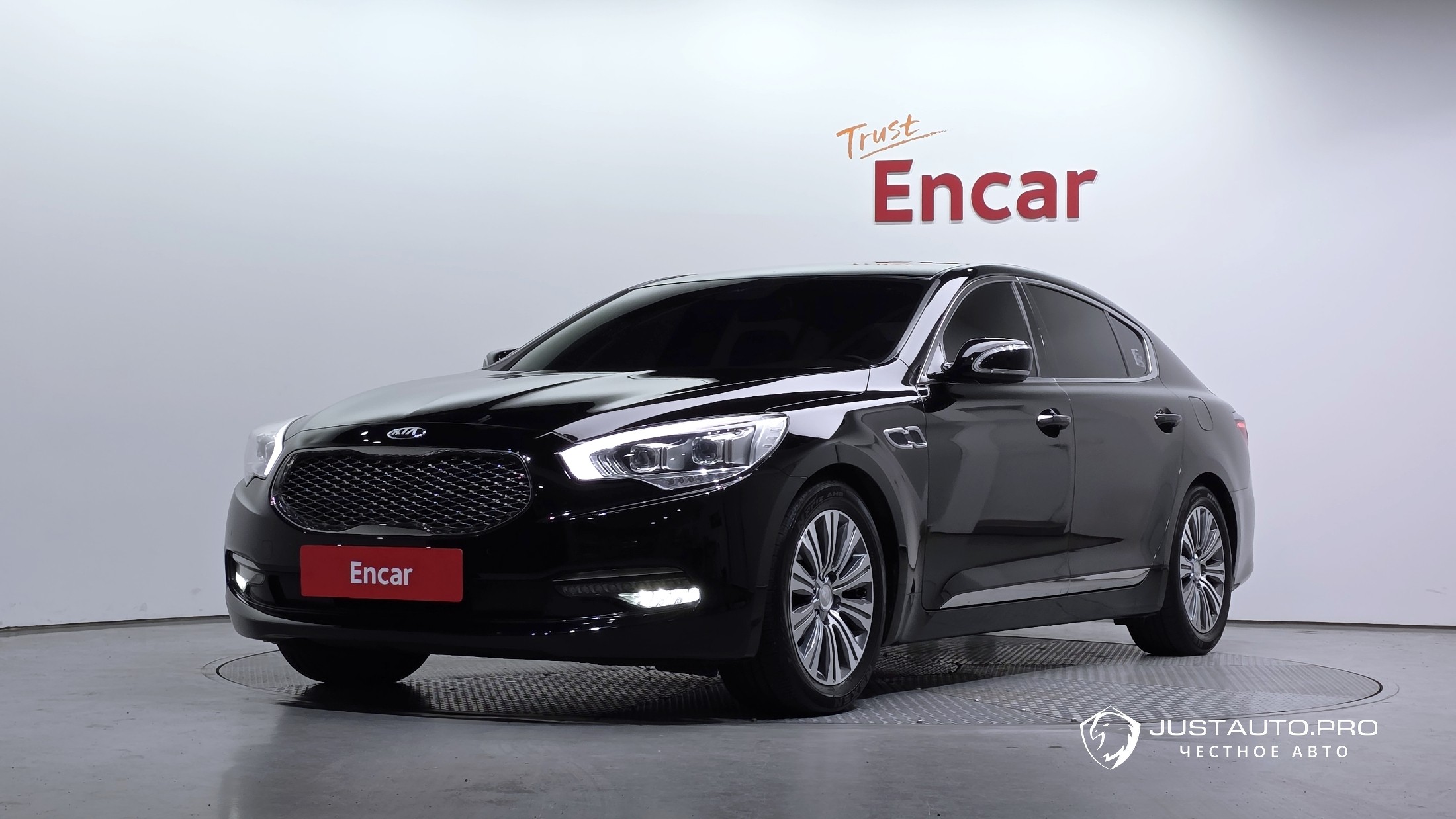 Автомобиль Kia K9