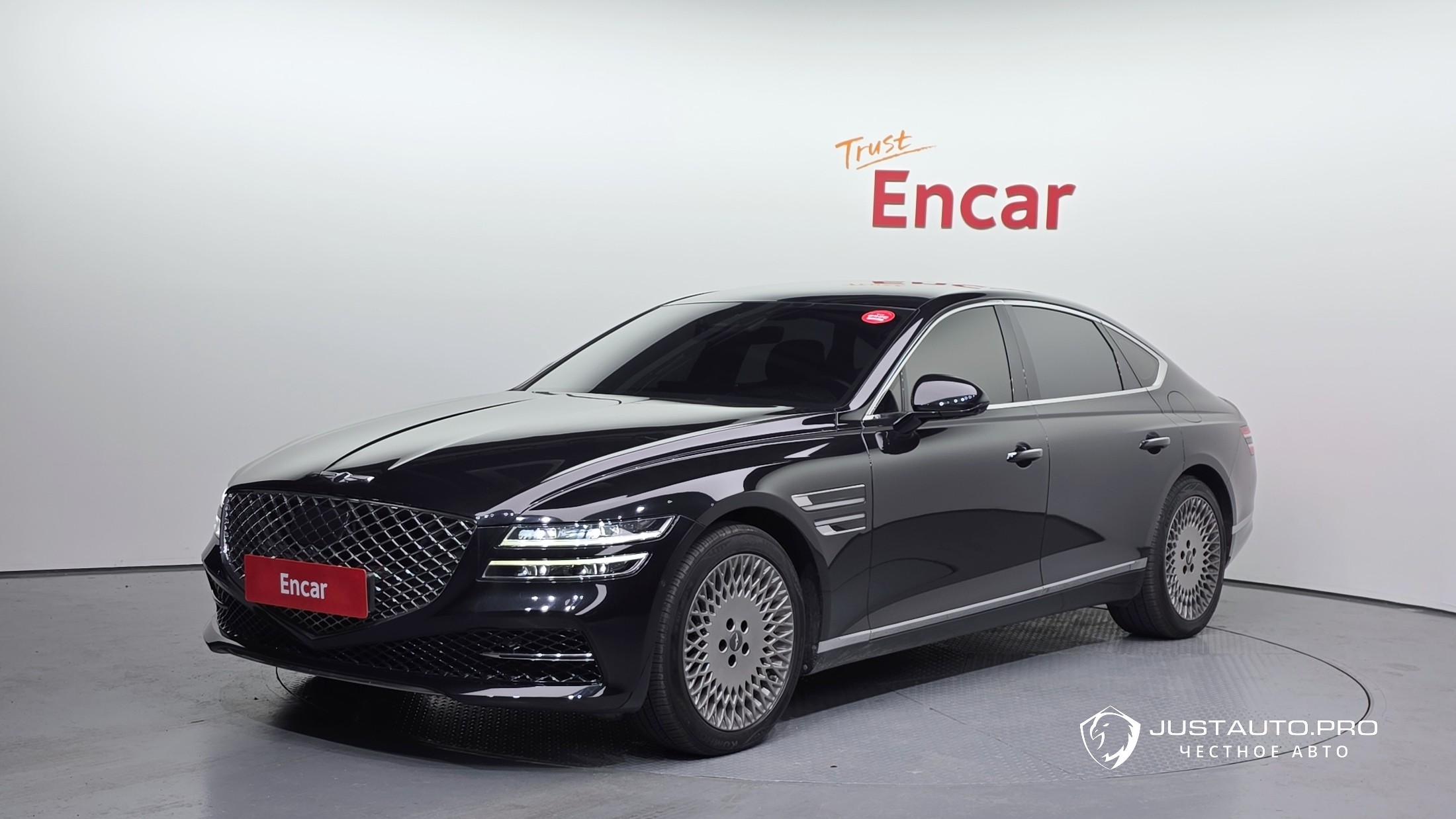 Автомобиль Genesis G80