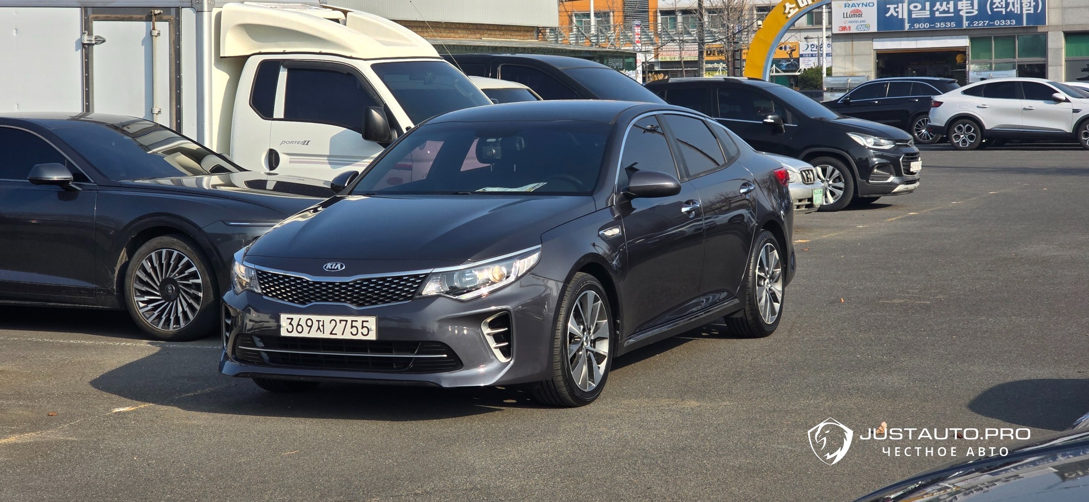 Автомобиль Kia K5
