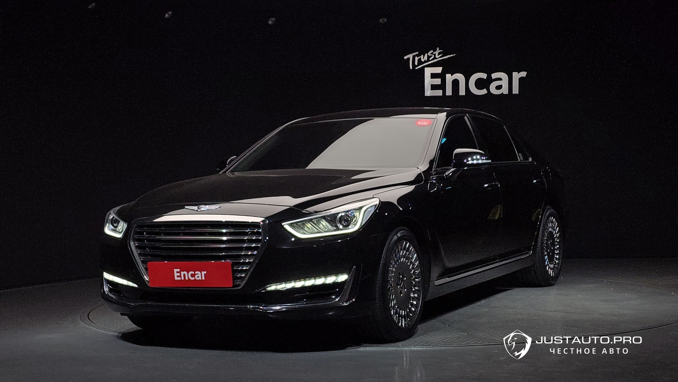 Автомобиль Genesis EQ900