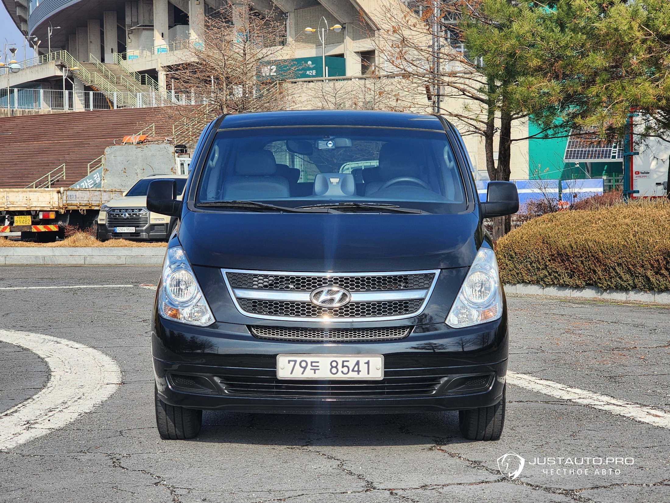 Автомобиль Hyundai Starex