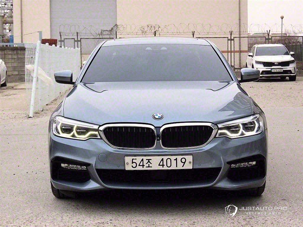 Автомобиль BMW 5-Series