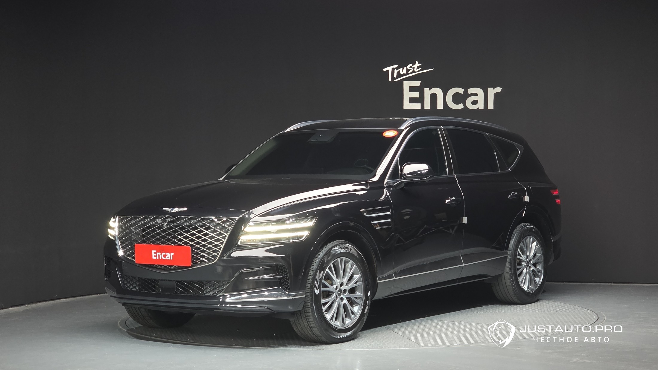 Автомобиль Genesis GV80