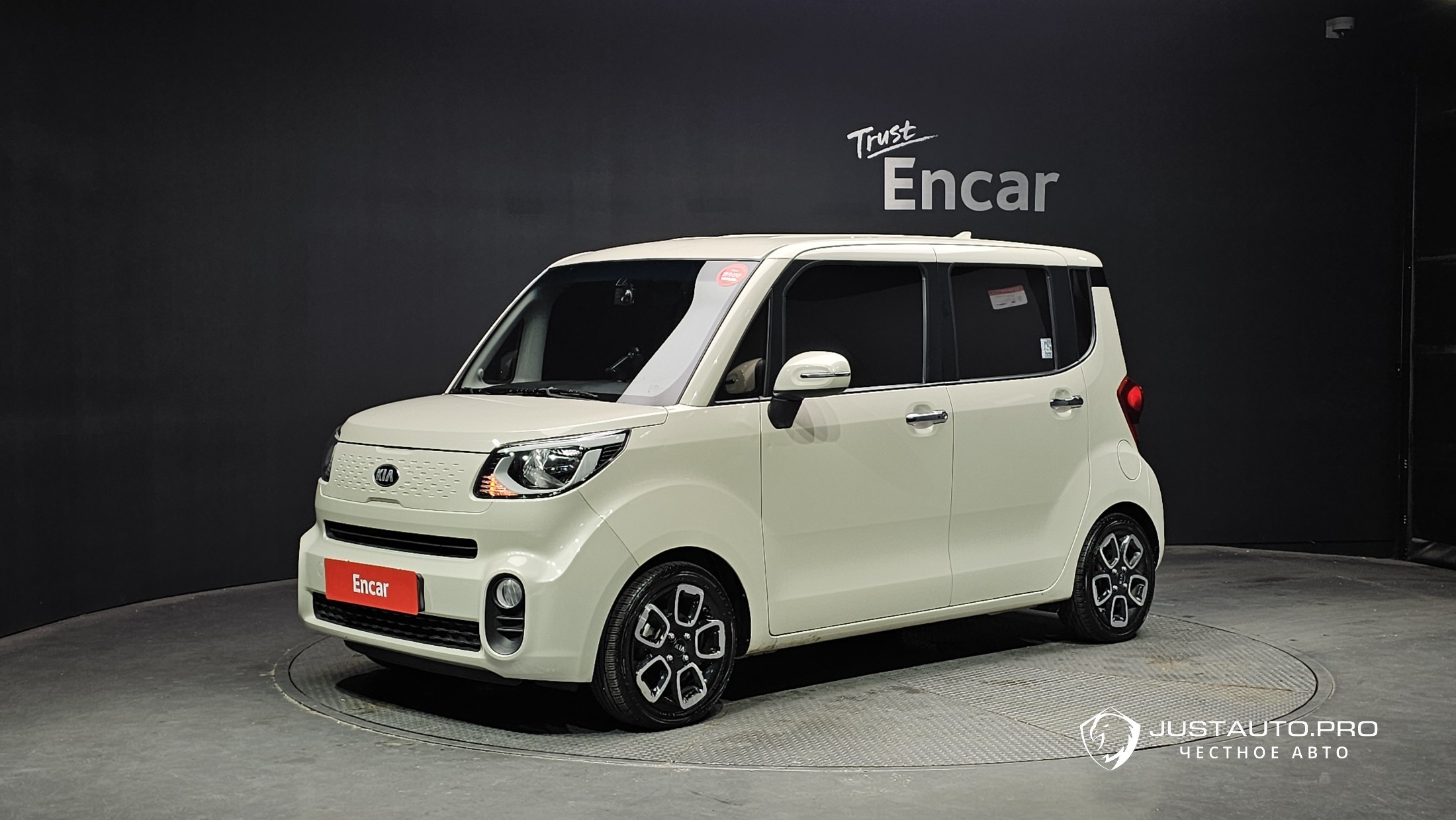 Автомобиль Kia RAY