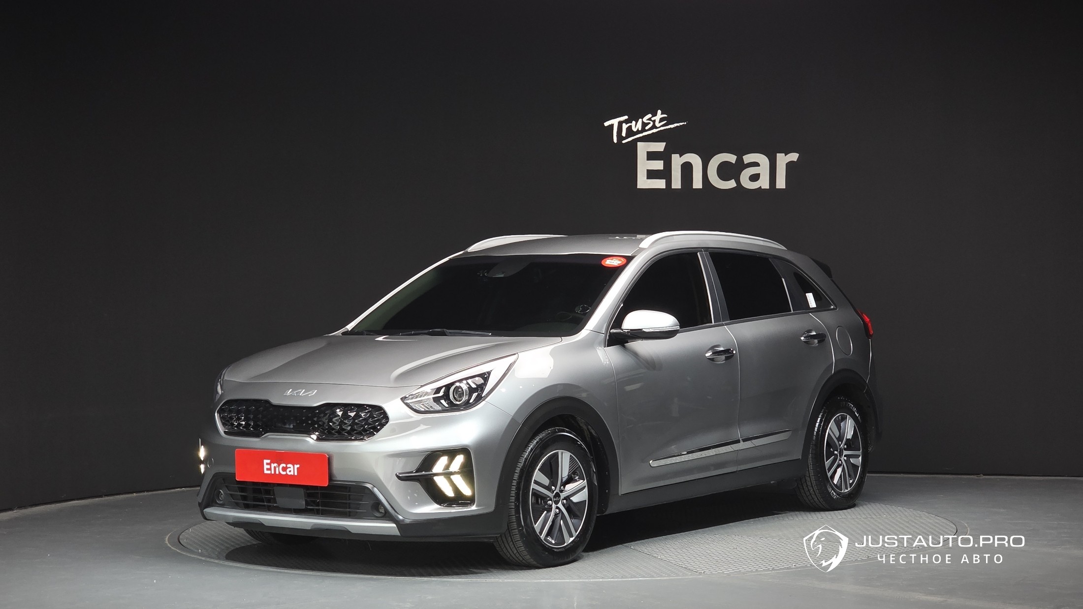 Автомобиль Kia Niro