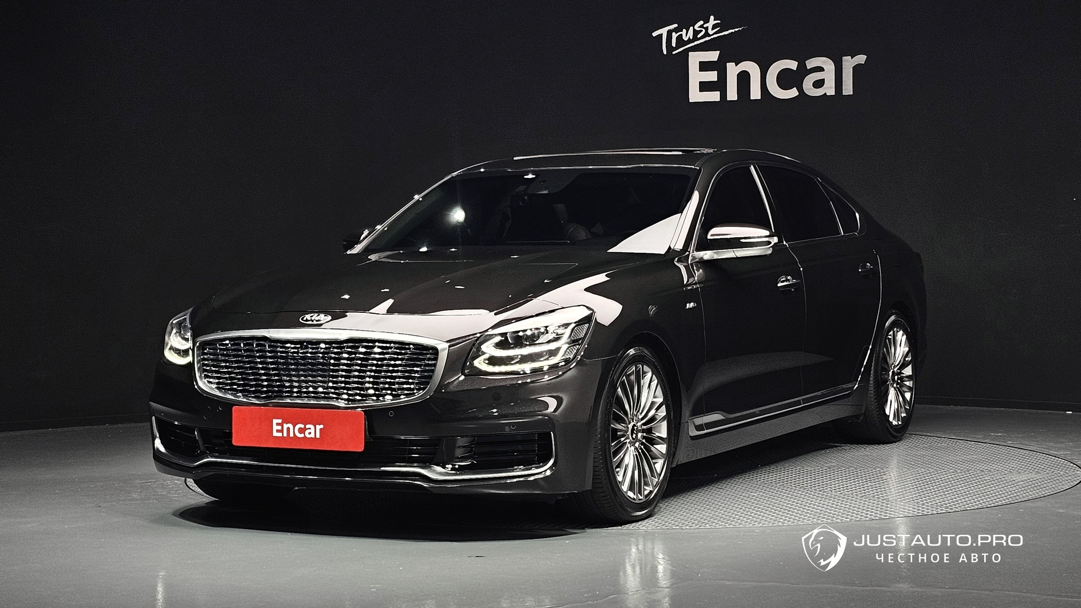 Автомобиль Kia K9