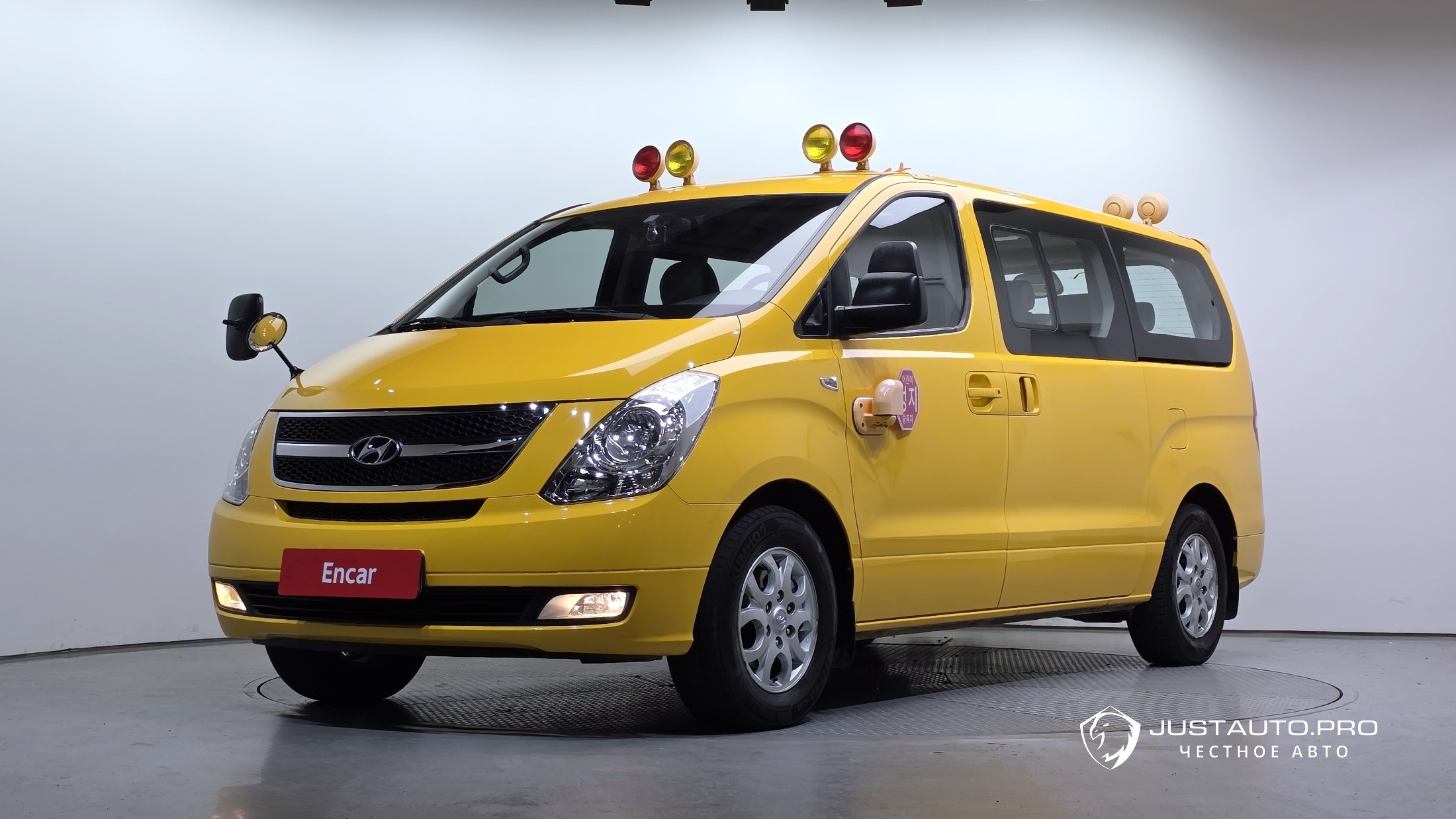 Автомобиль Hyundai Starex