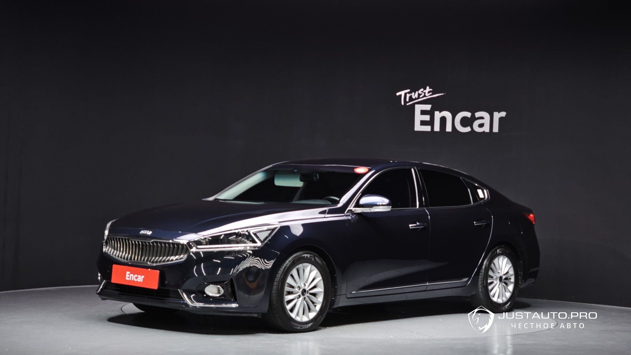 Автомобиль Kia K7