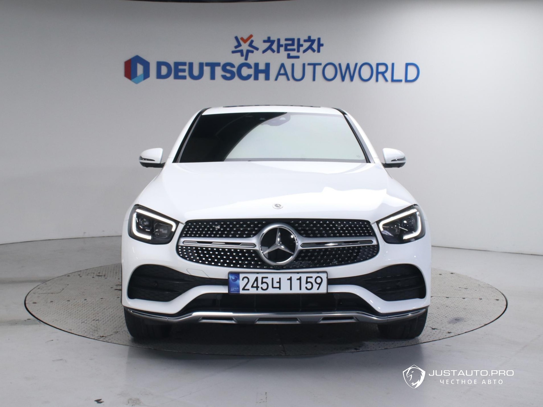 Автомобиль Mercedes-Benz GLC-Class