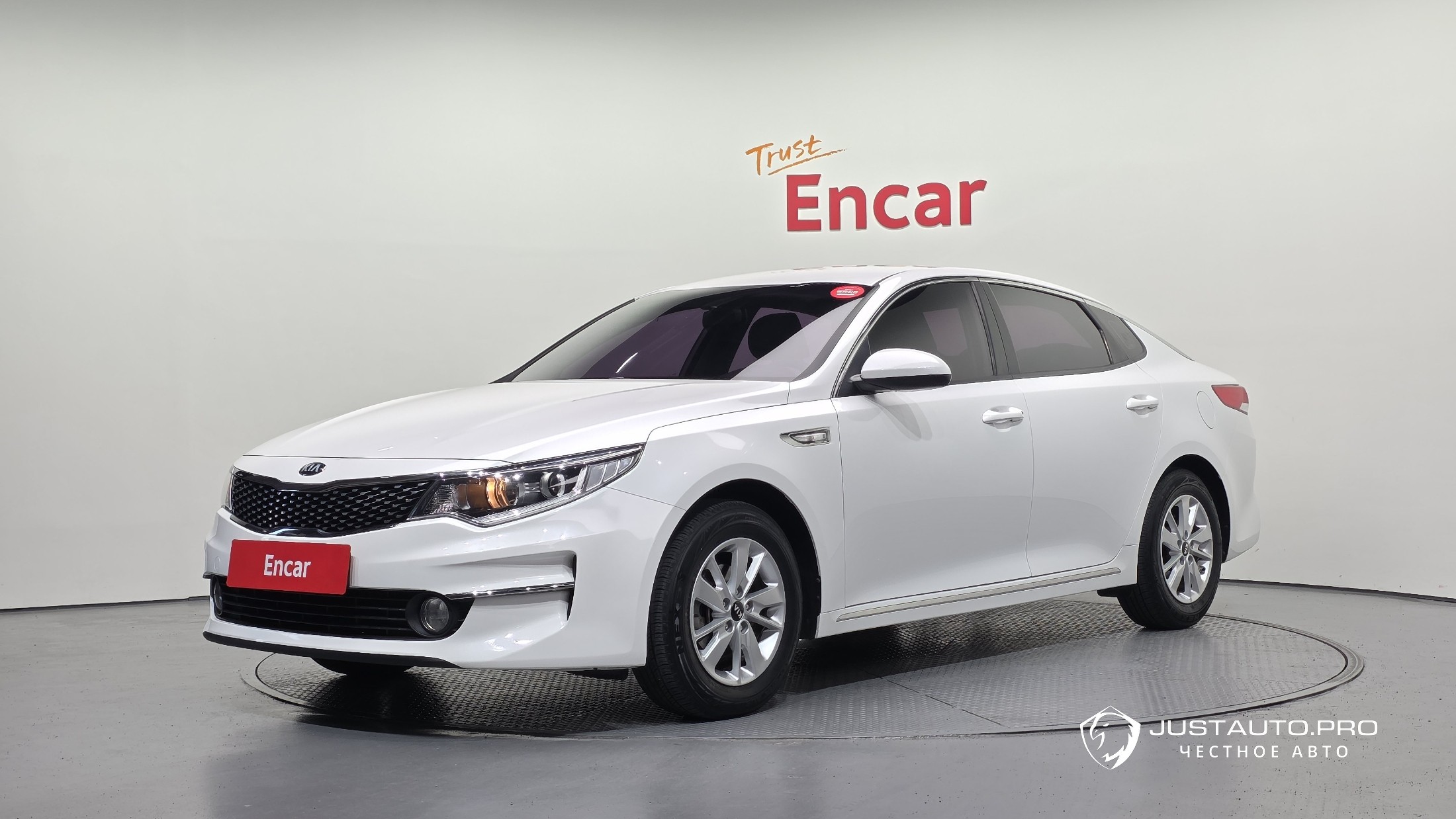 Автомобиль Kia K5