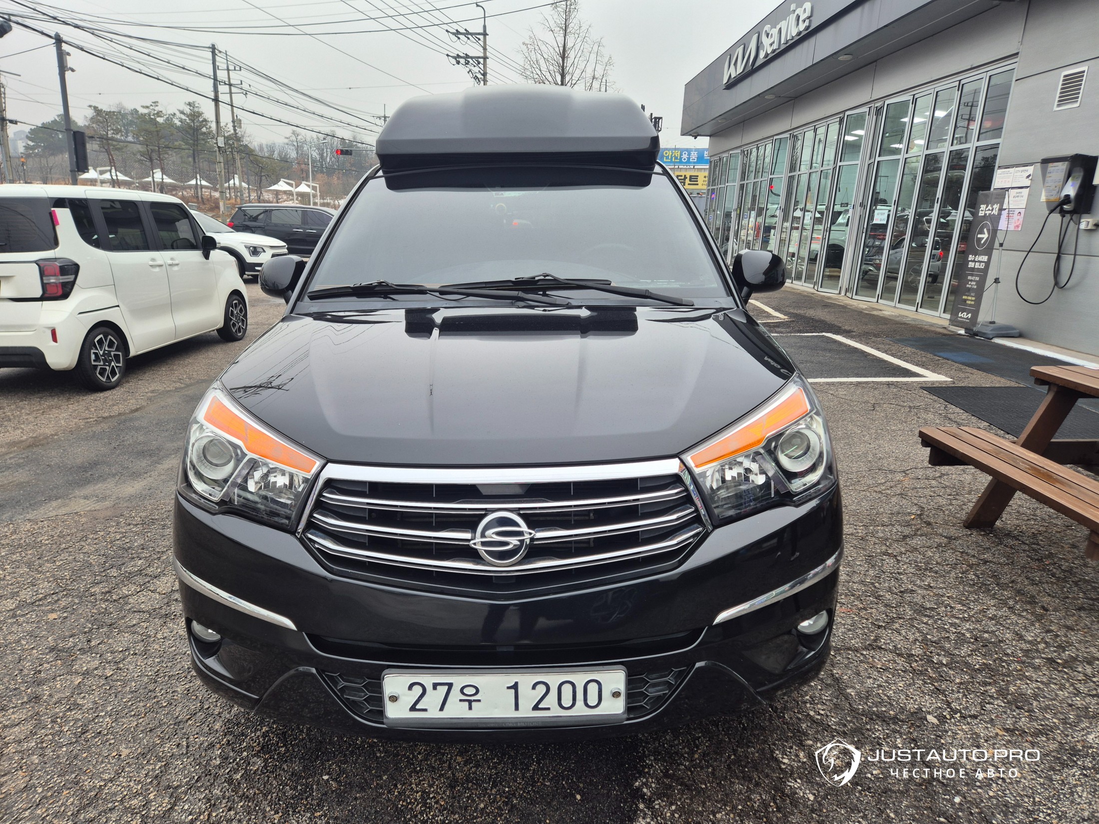 Автомобиль KG_Mobility_Ssangyong KORANDO
