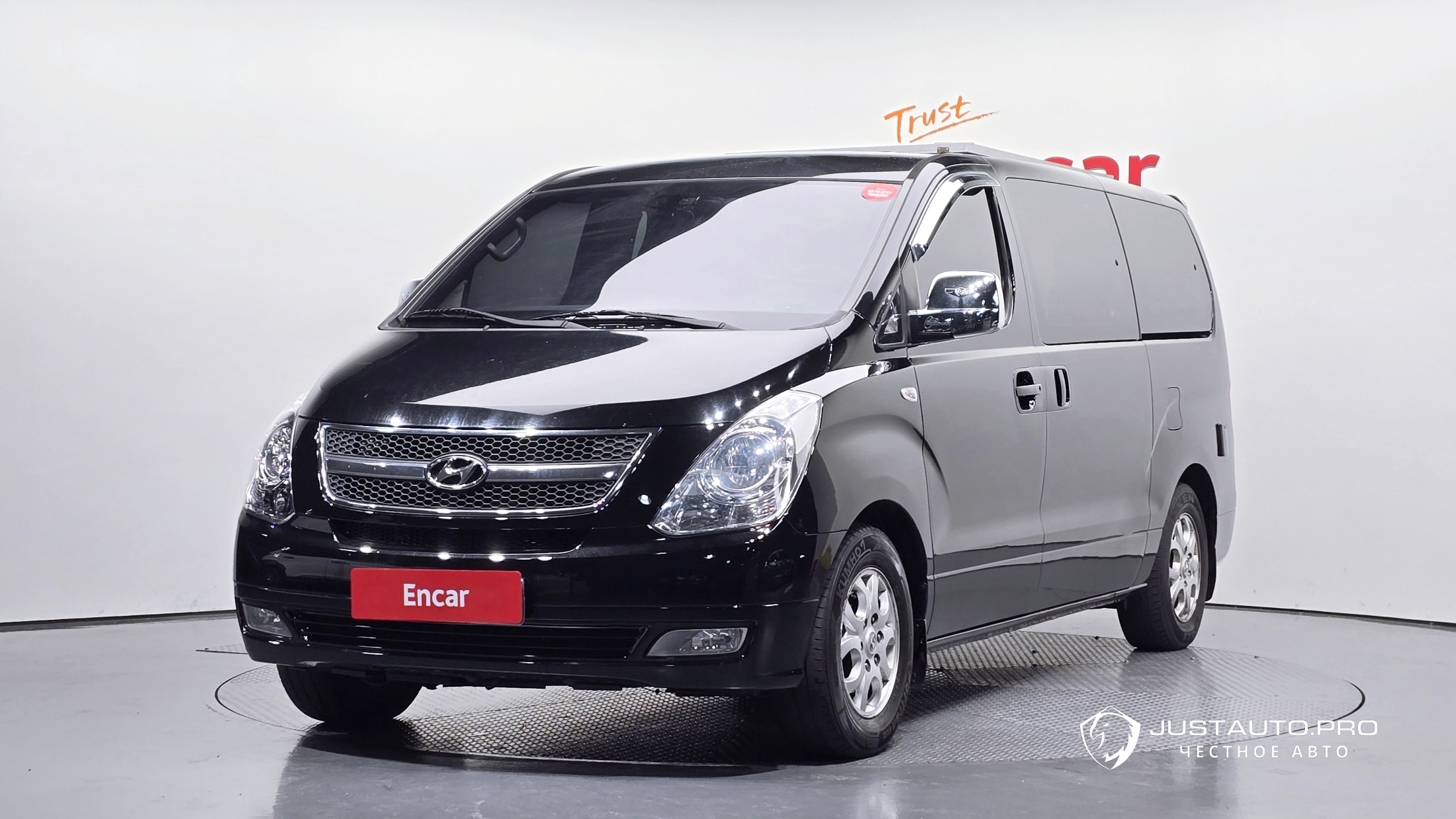 Автомобиль Hyundai Starex