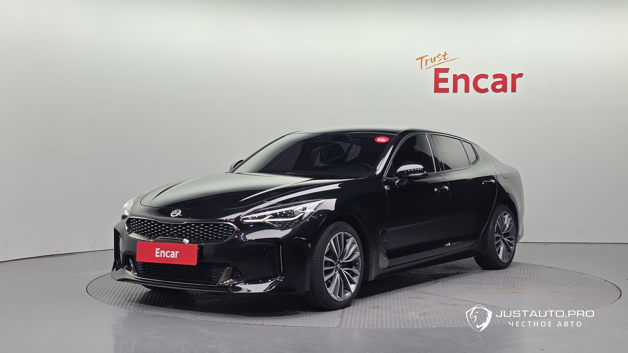 Автомобиль Kia Stinger