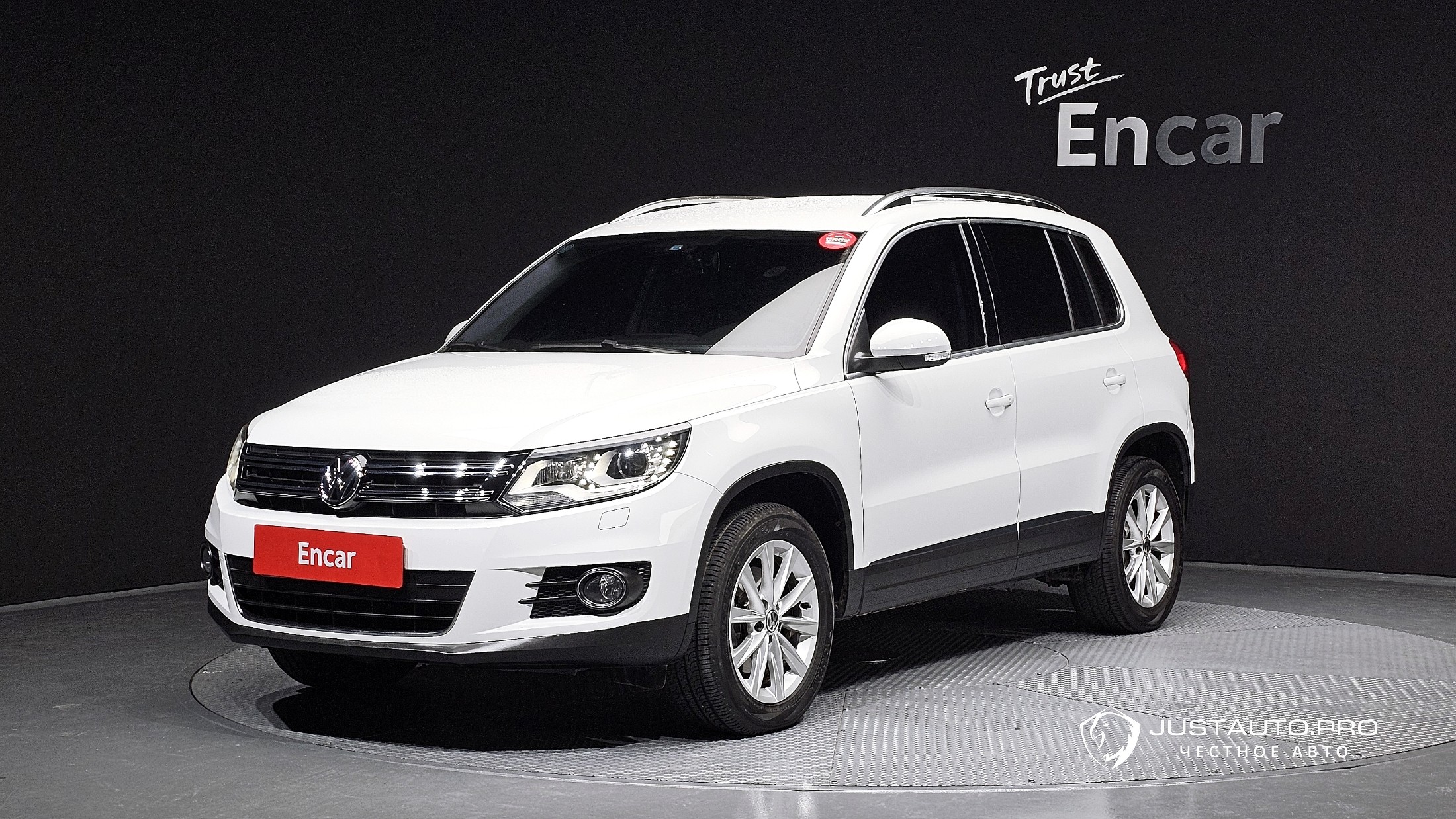 Автомобиль Volkswagen Tiguan