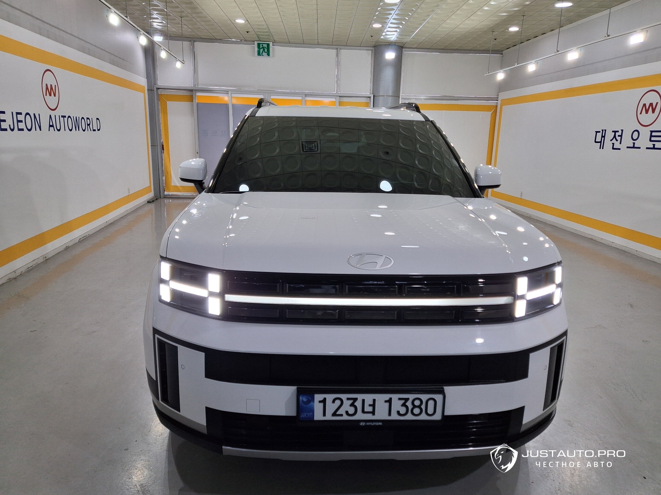 Автомобиль Hyundai Santafe