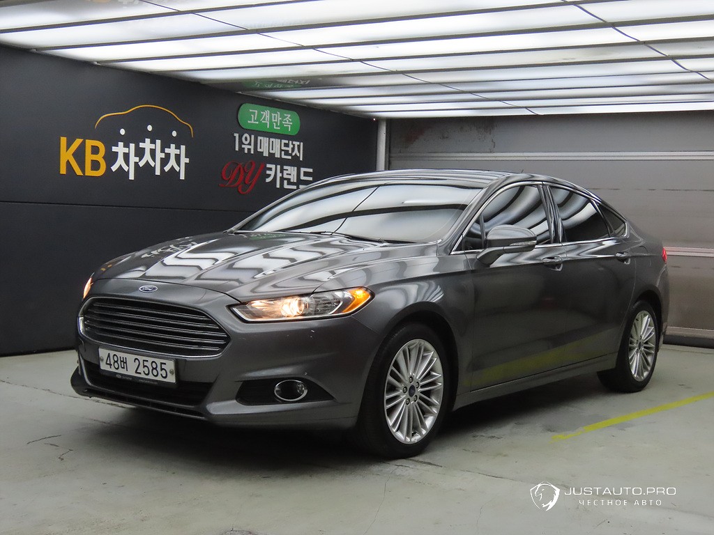Автомобиль Ford Fusion