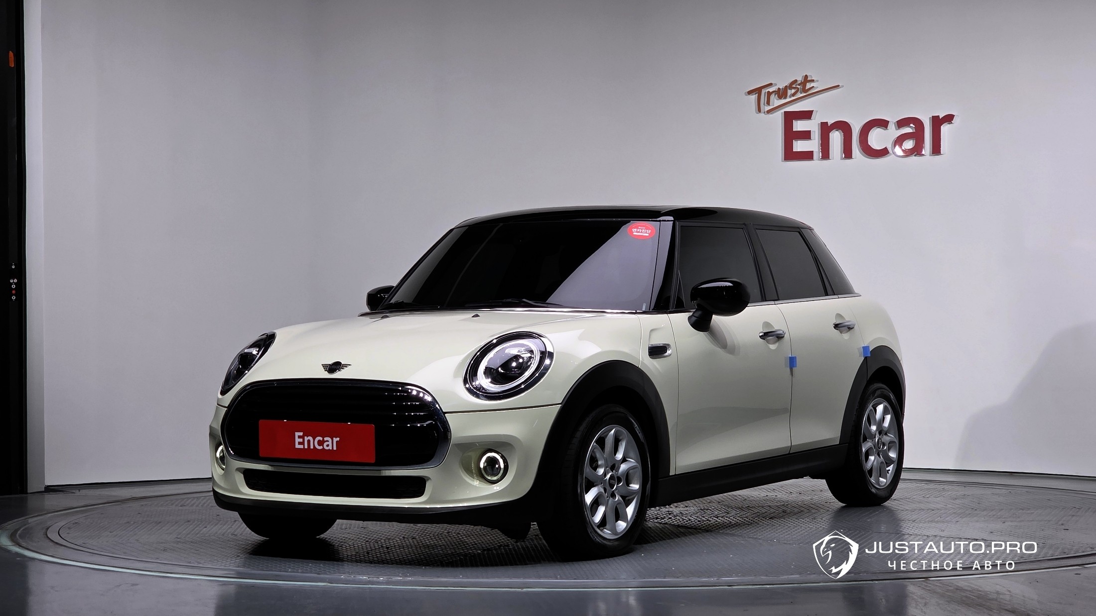 Автомобиль Mini Cooper