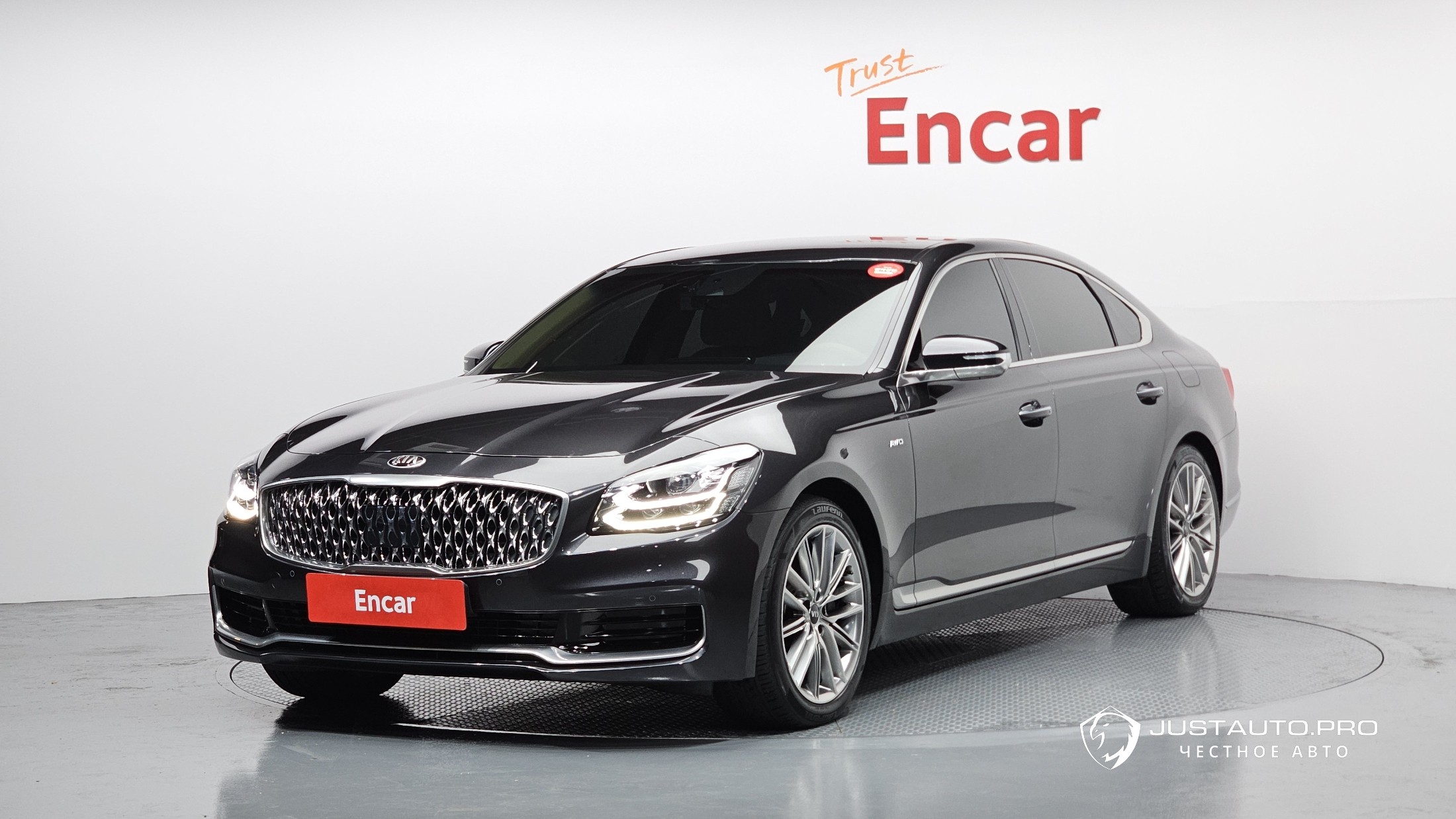 Автомобиль Kia K9