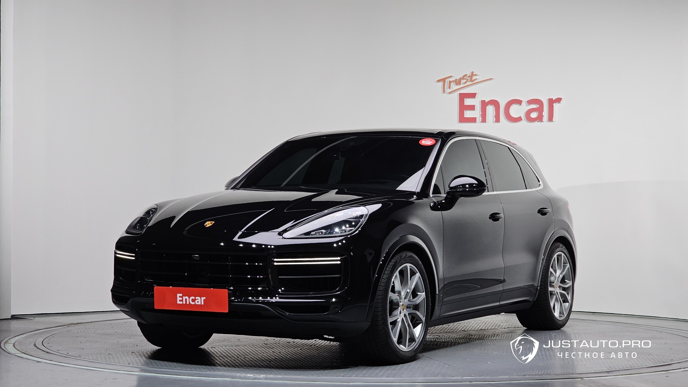 Автомобиль Porsche Cayenne