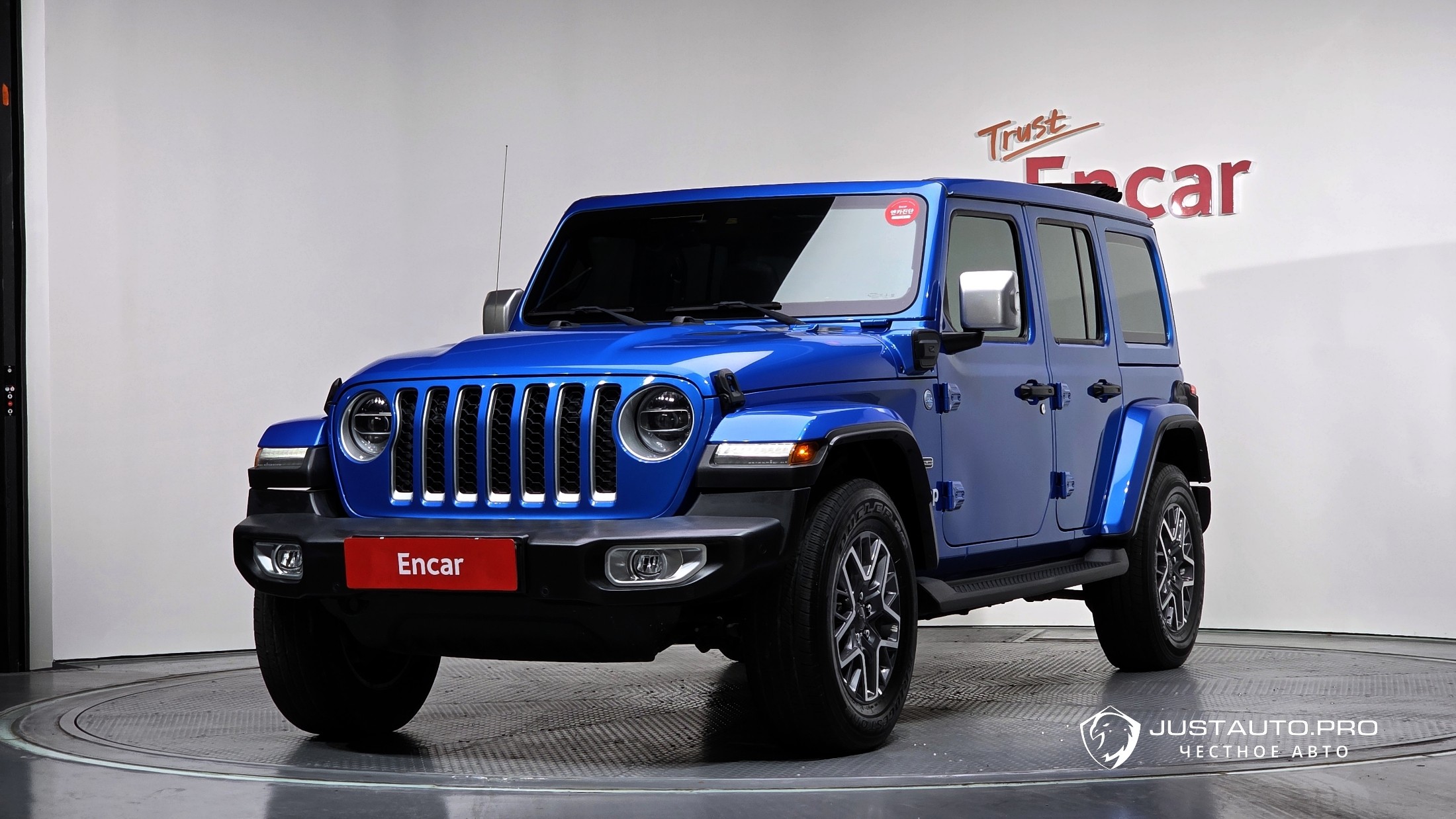 Автомобиль Jeep Wrangler