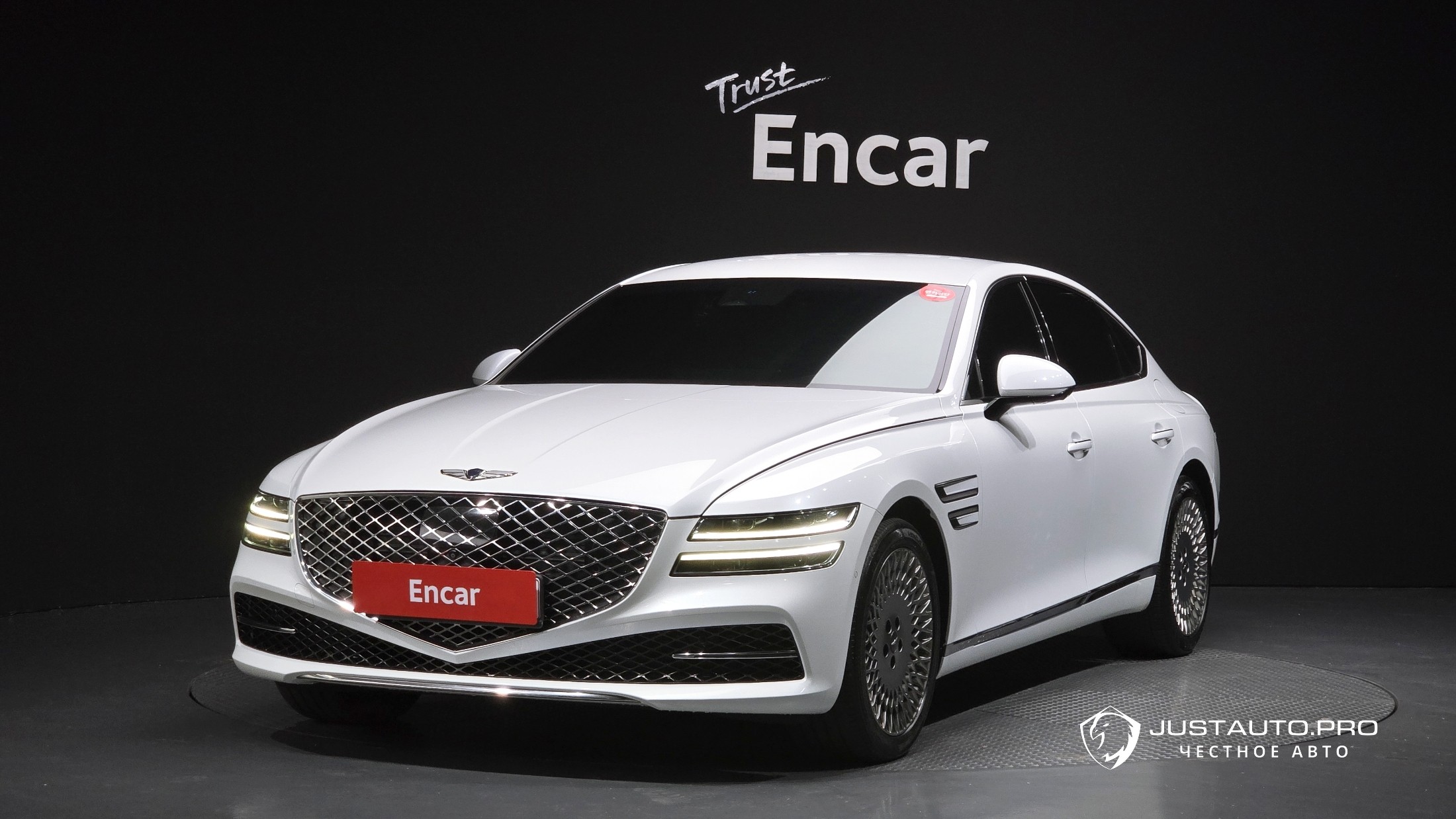 Автомобиль Genesis G80