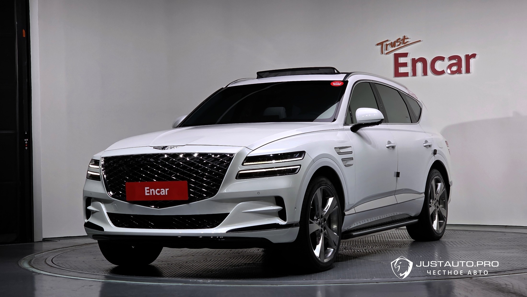 Автомобиль Genesis GV80