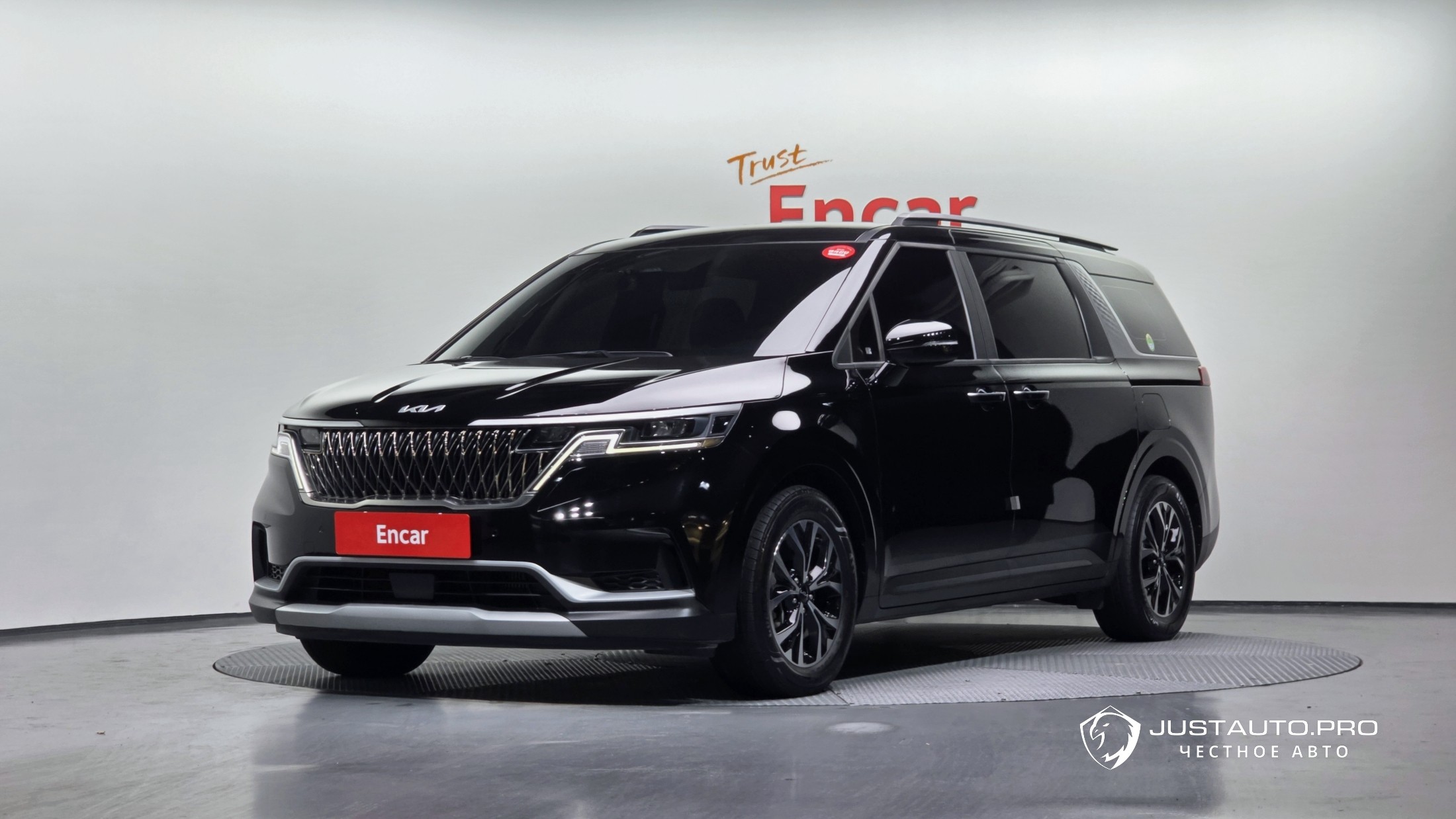 Автомобиль Kia Canival