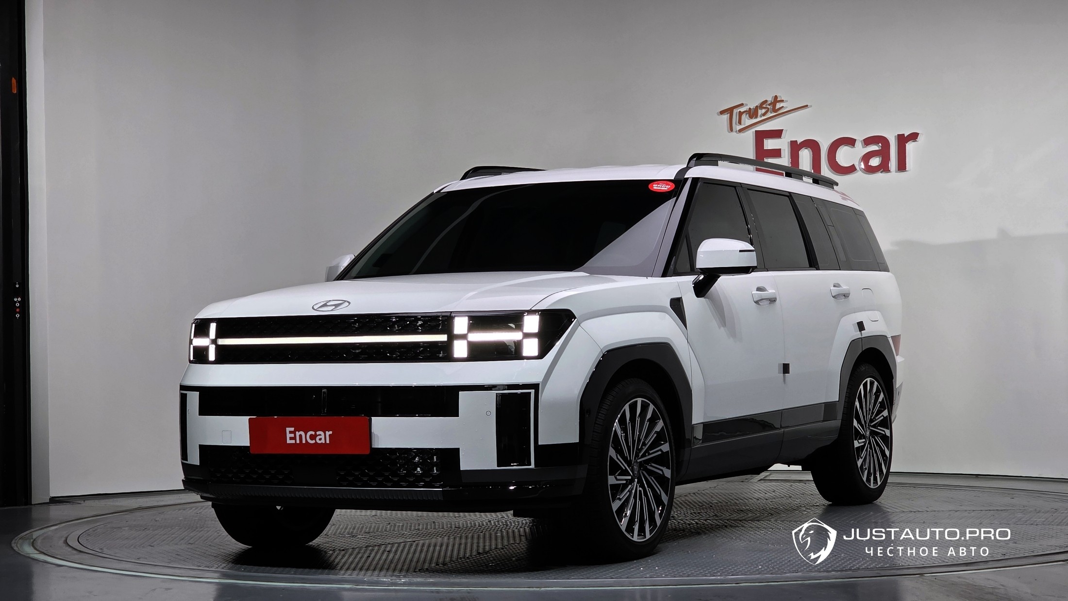 Автомобиль Hyundai Santafe