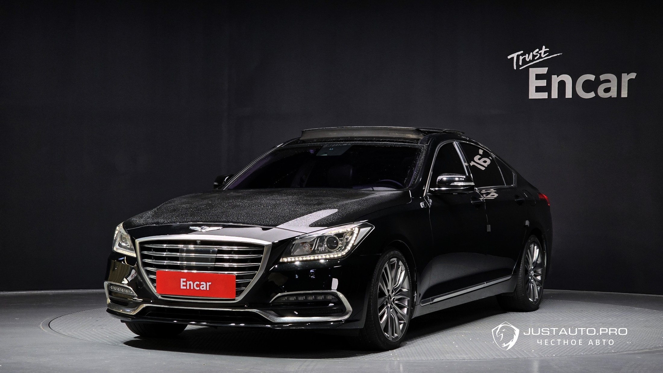 Автомобиль Genesis G80