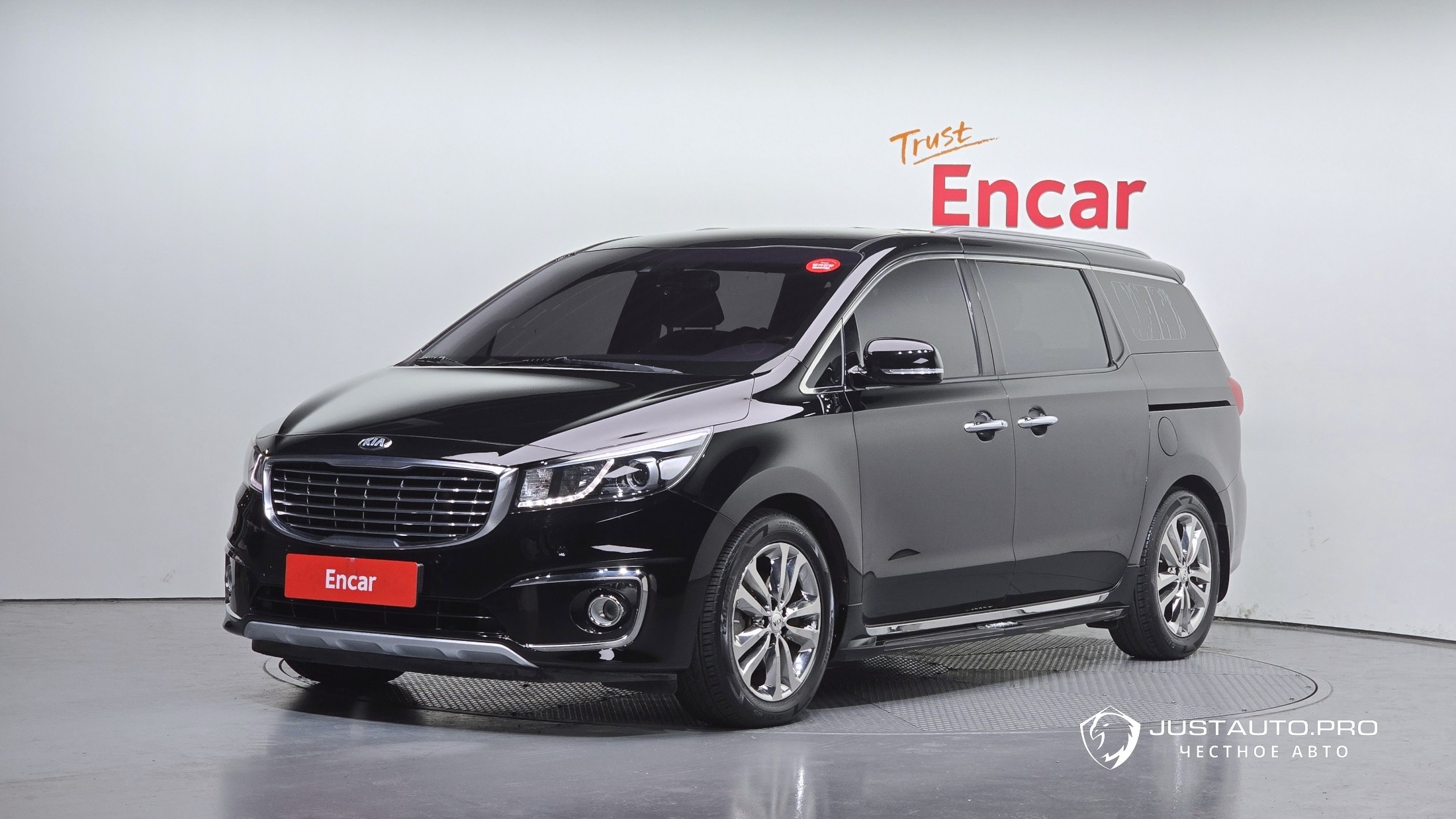 Автомобиль Kia Canival