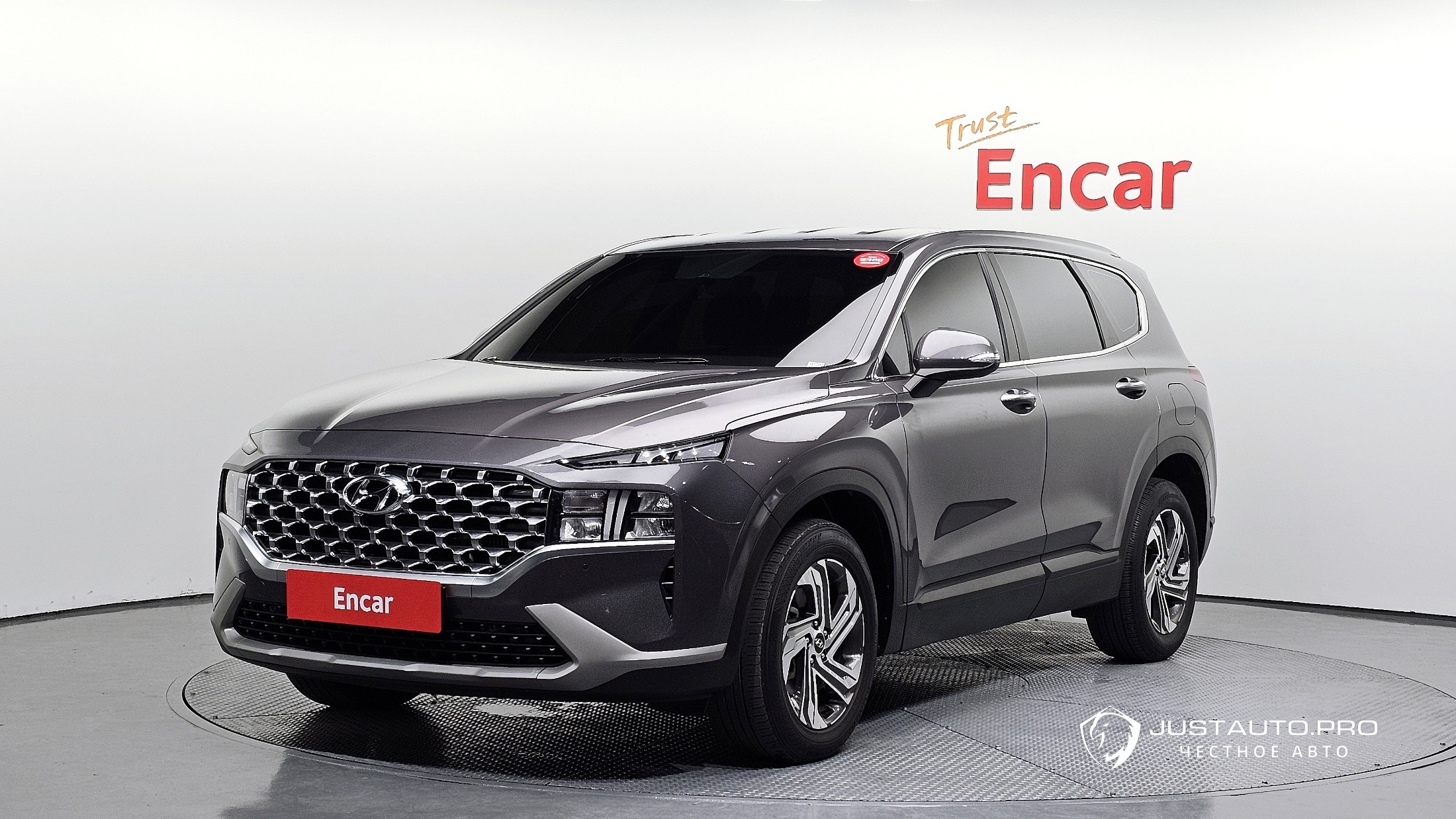 Автомобиль Hyundai Santafe