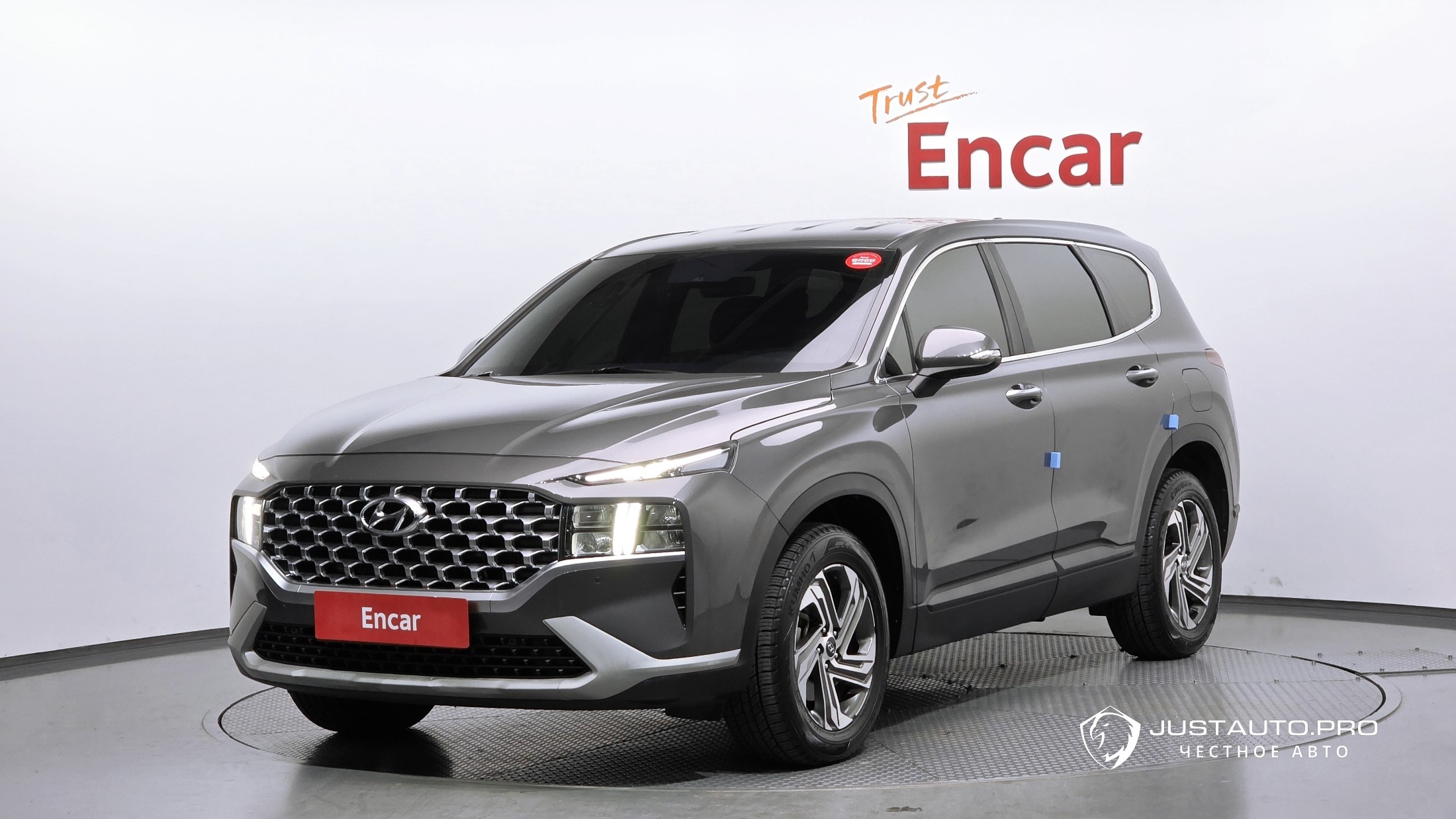 Автомобиль Hyundai Santafe