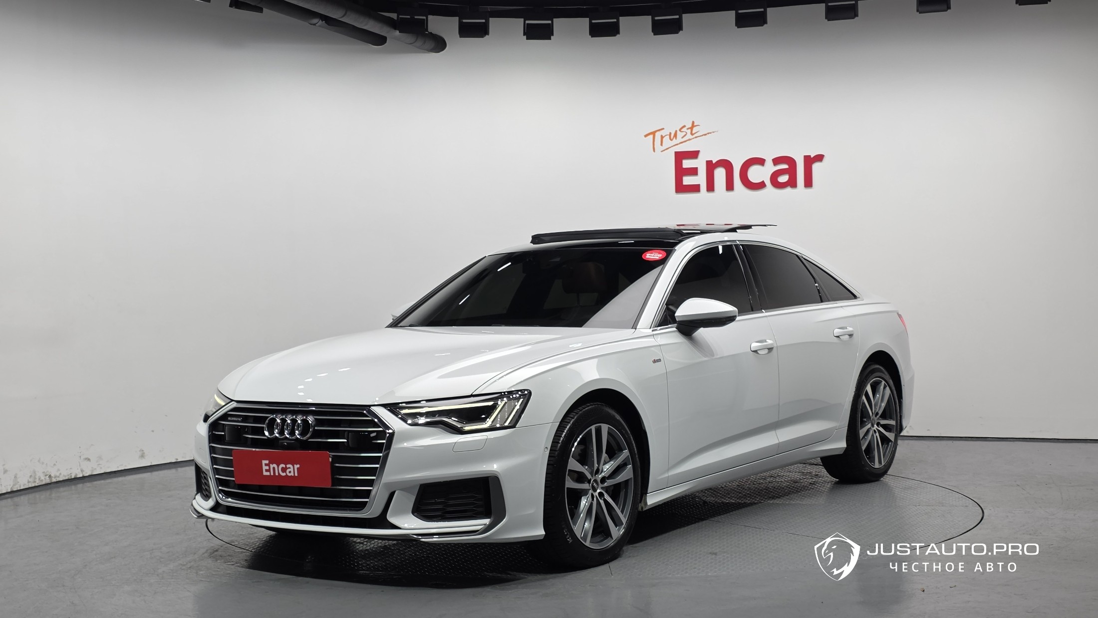 Автомобиль Audi A6