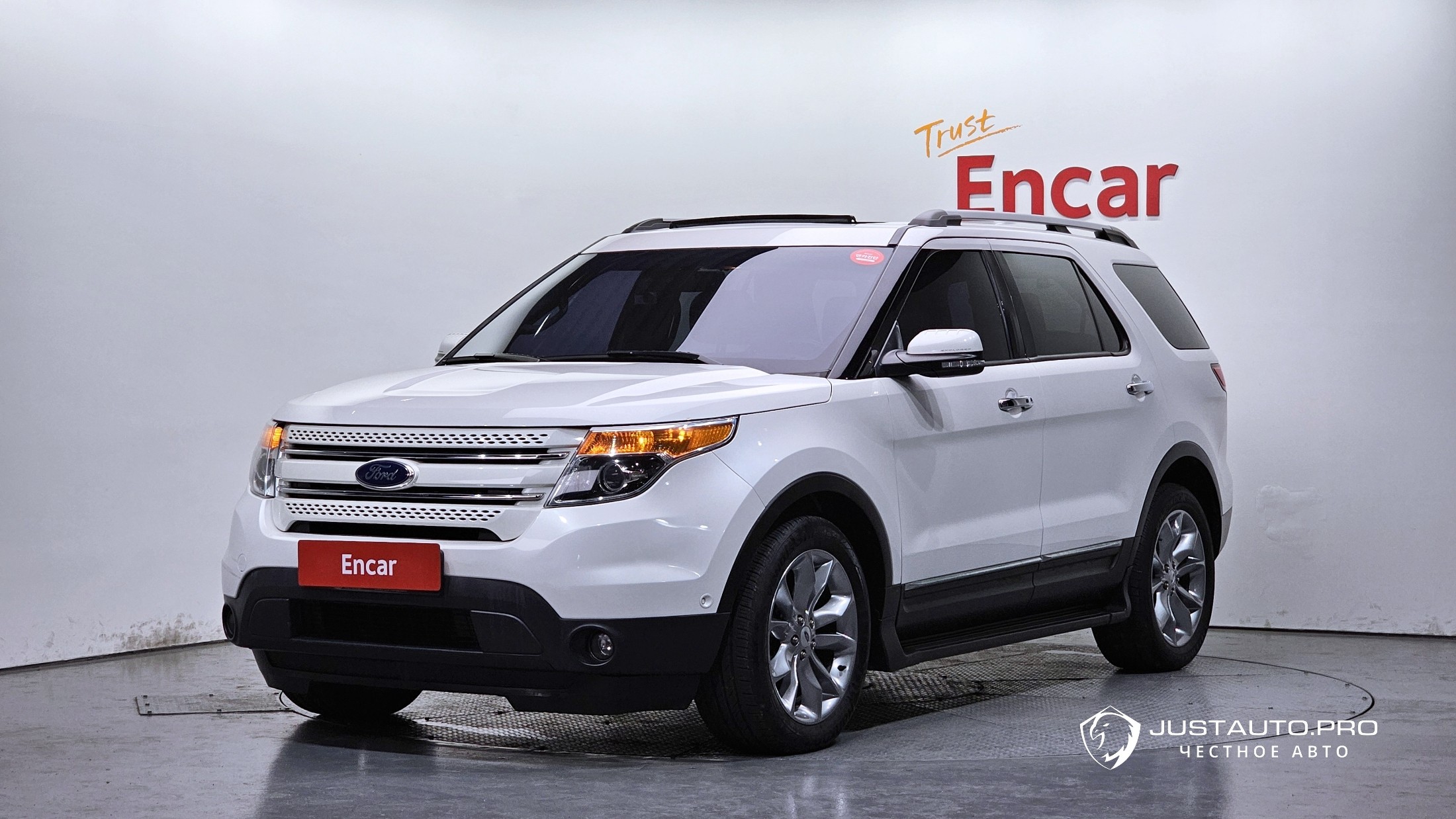 Автомобиль Ford Explorer