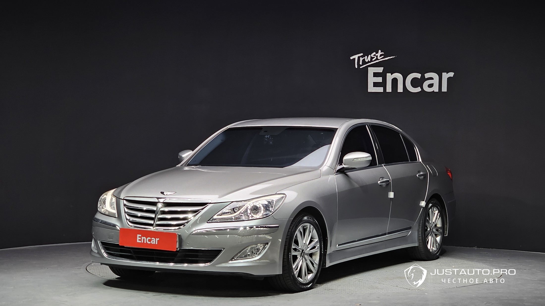 Автомобиль Hyundai Genesis