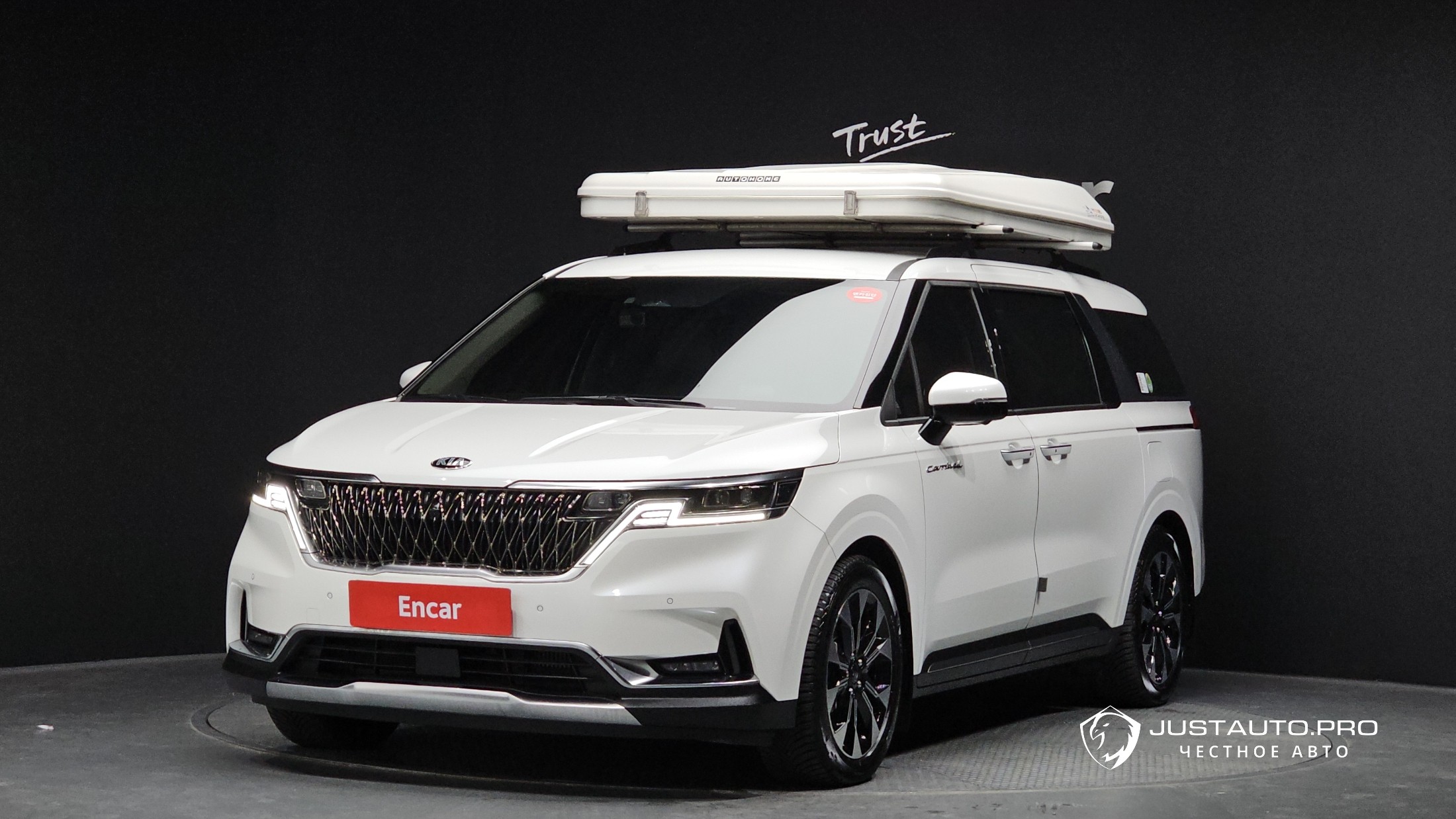 Автомобиль Kia Canival