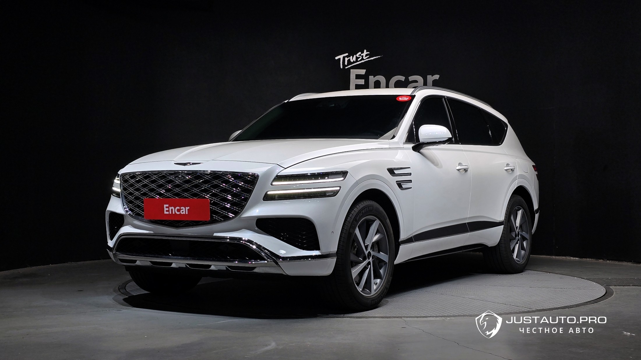 Автомобиль Genesis GV80