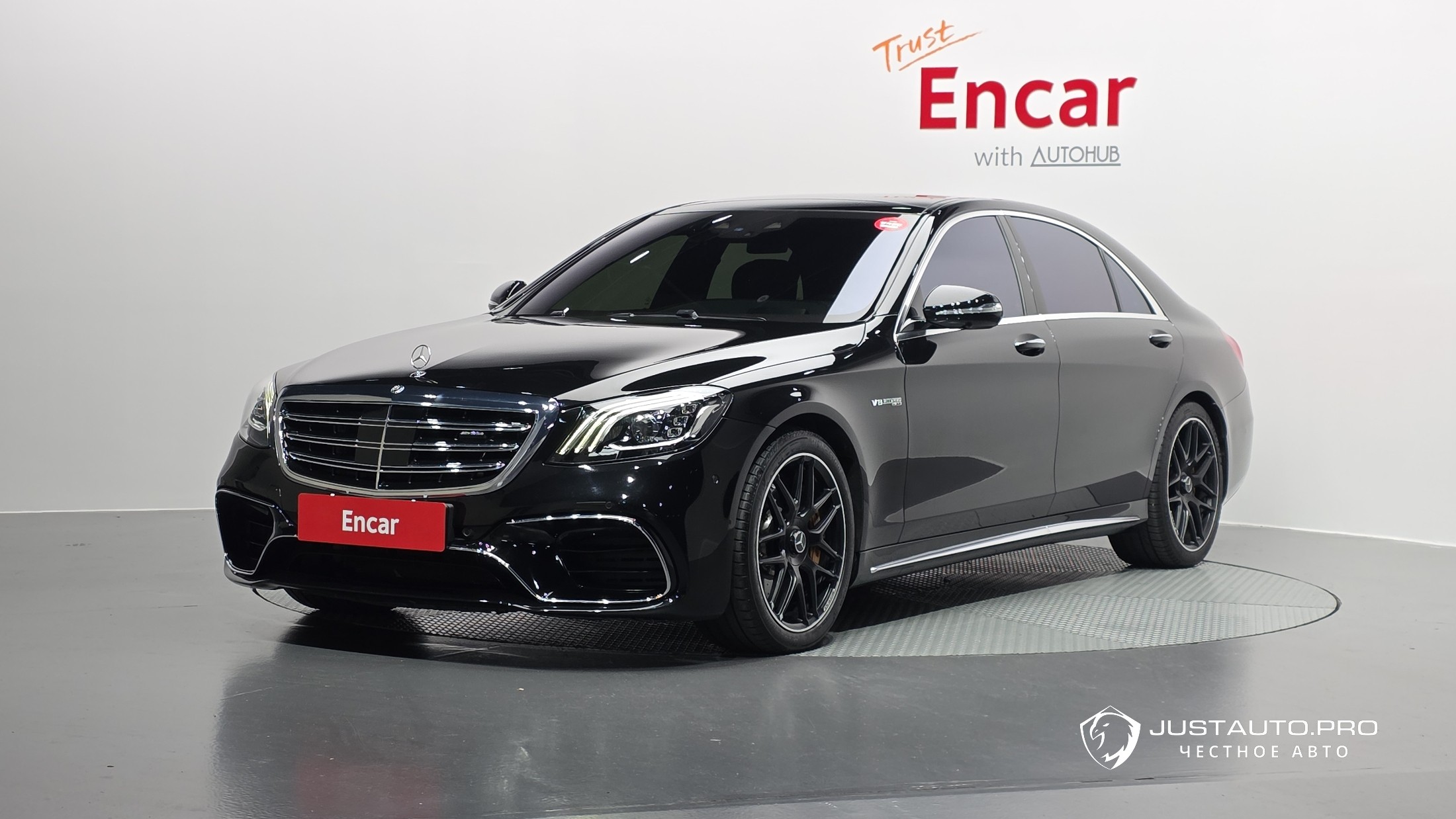 Автомобиль Mercedes-Benz S-Class