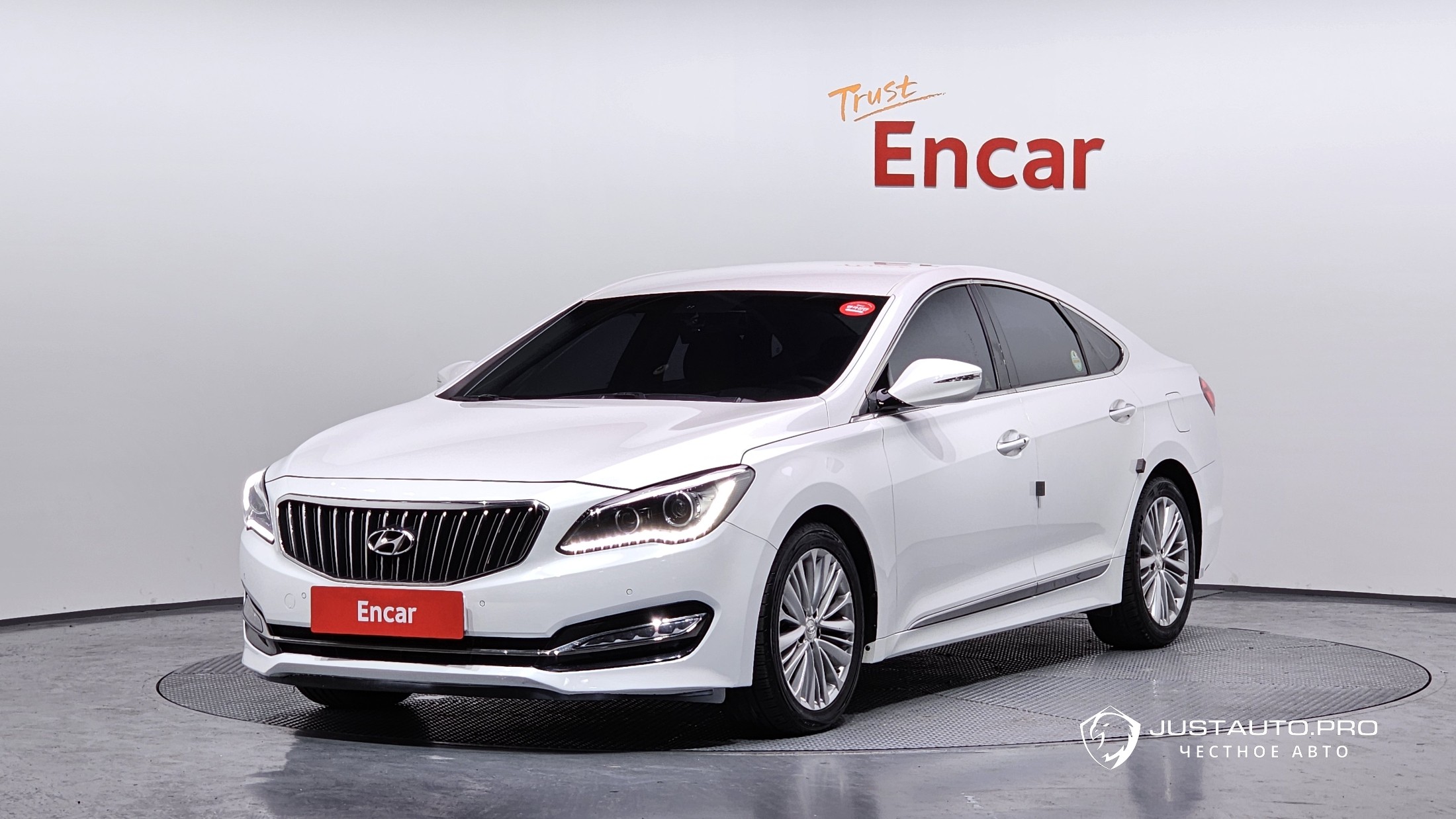 Автомобиль Hyundai Aslan