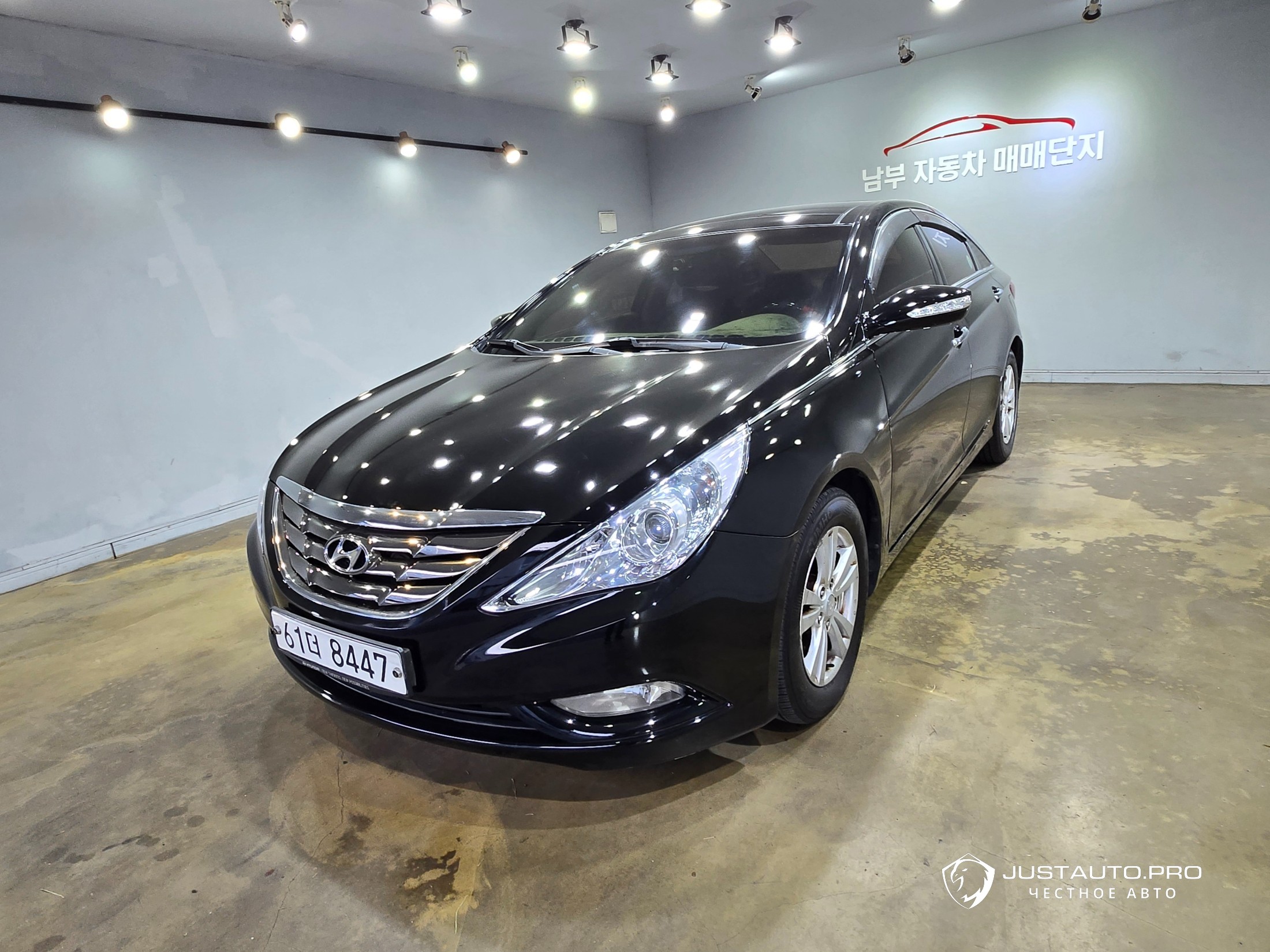 Автомобиль Hyundai Sonata
