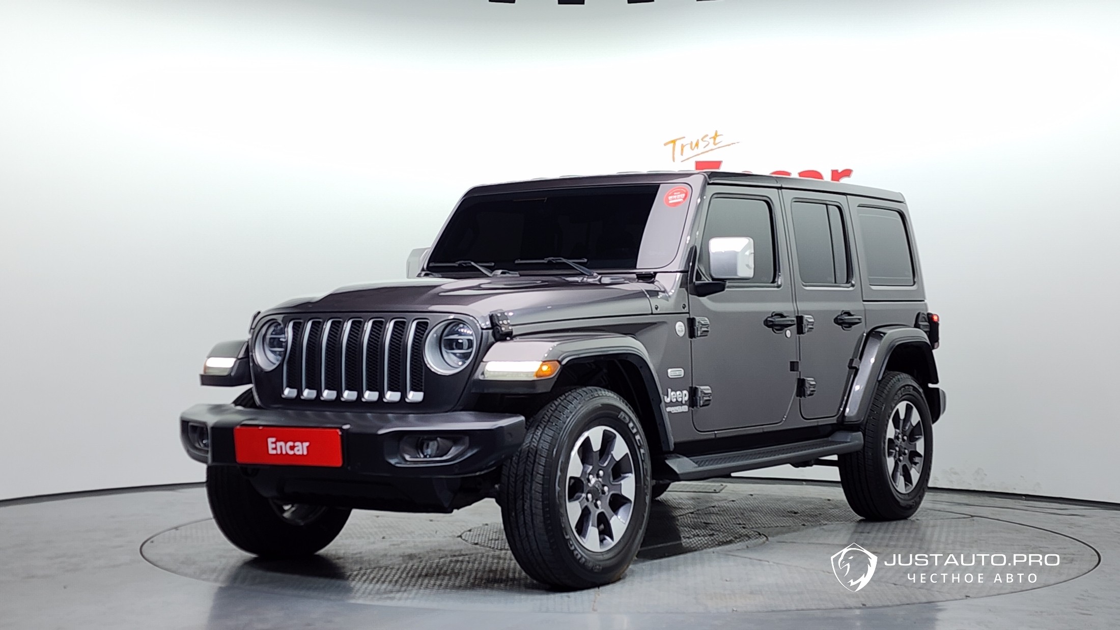 Автомобиль Jeep Wrangler